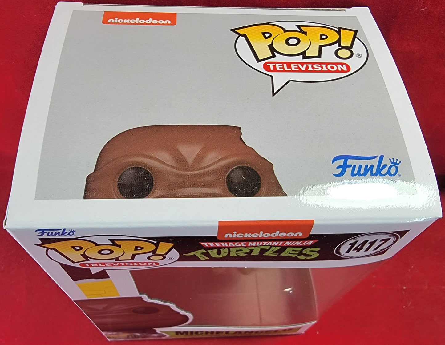 Michelangelo funko # 1417 (nib)
With pop protector