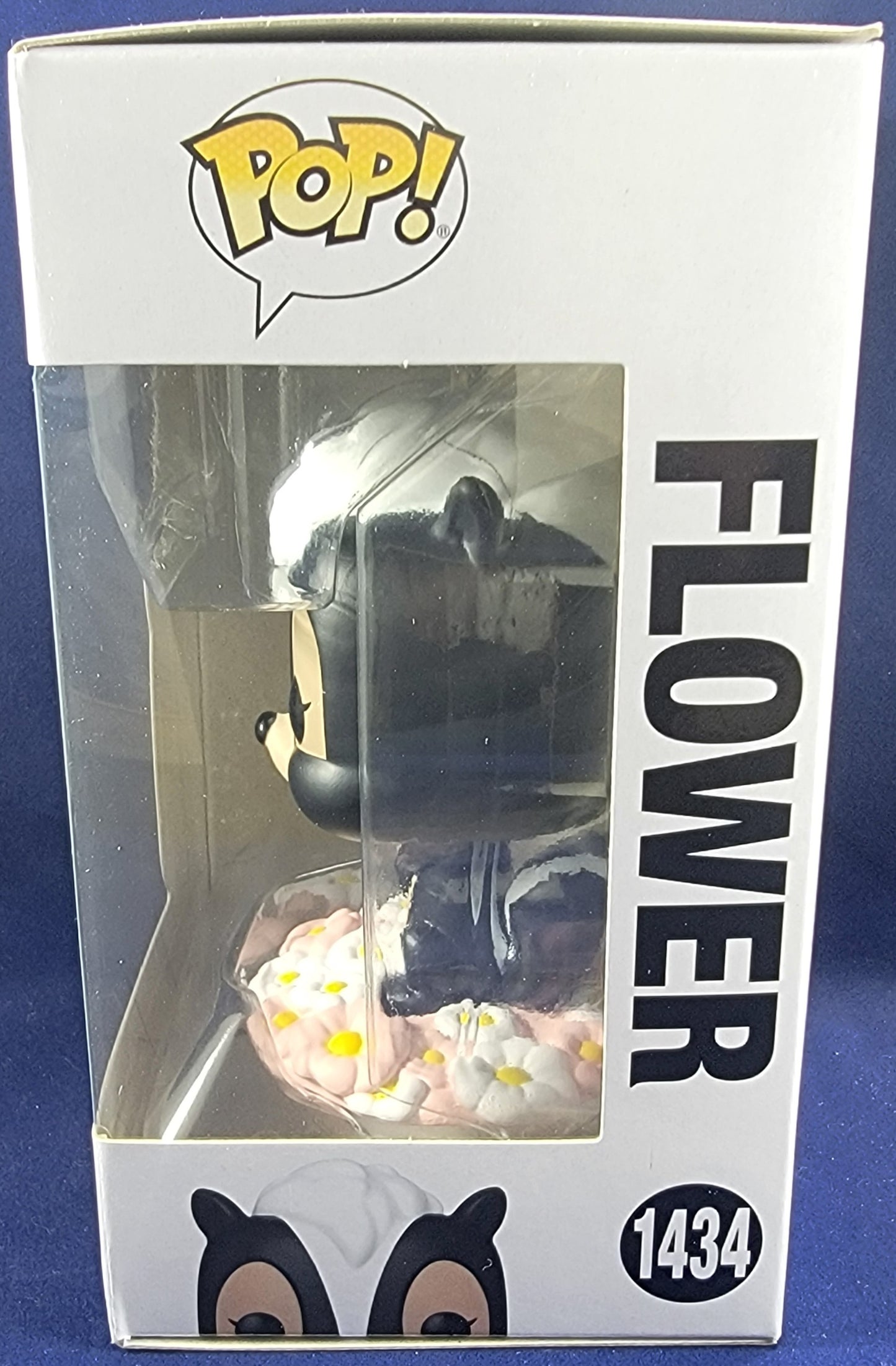 Flower funko # 1434 (nib)
With pop protector