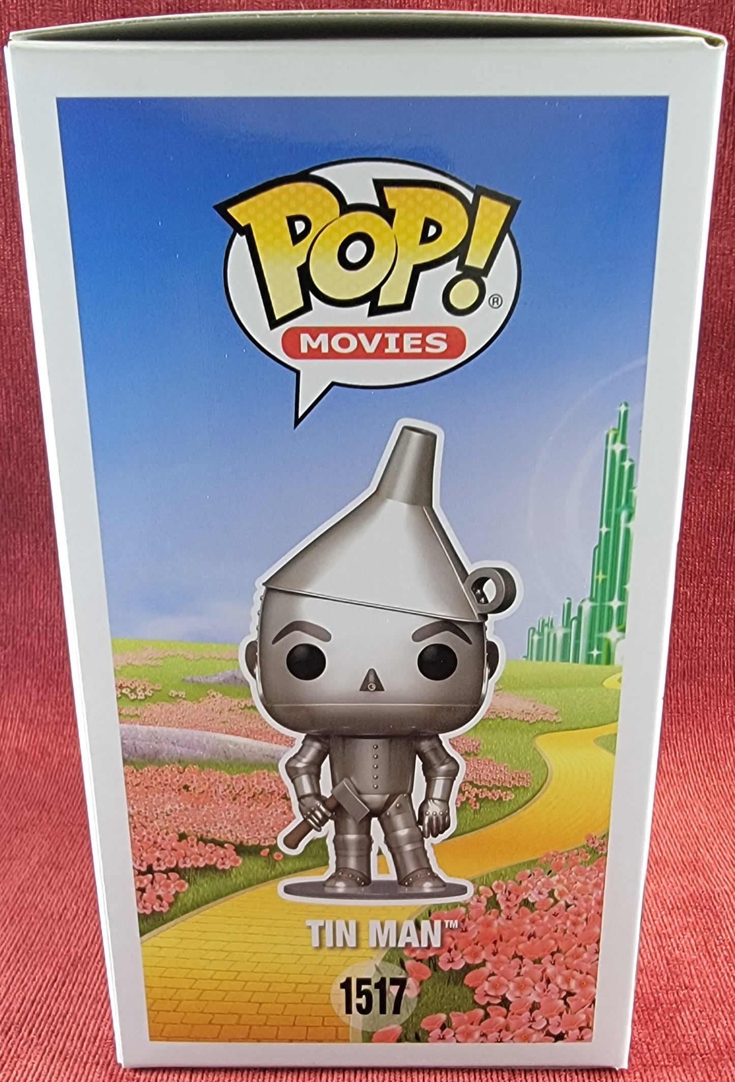 Tin man funko # 1517 (nib)
With pop protector