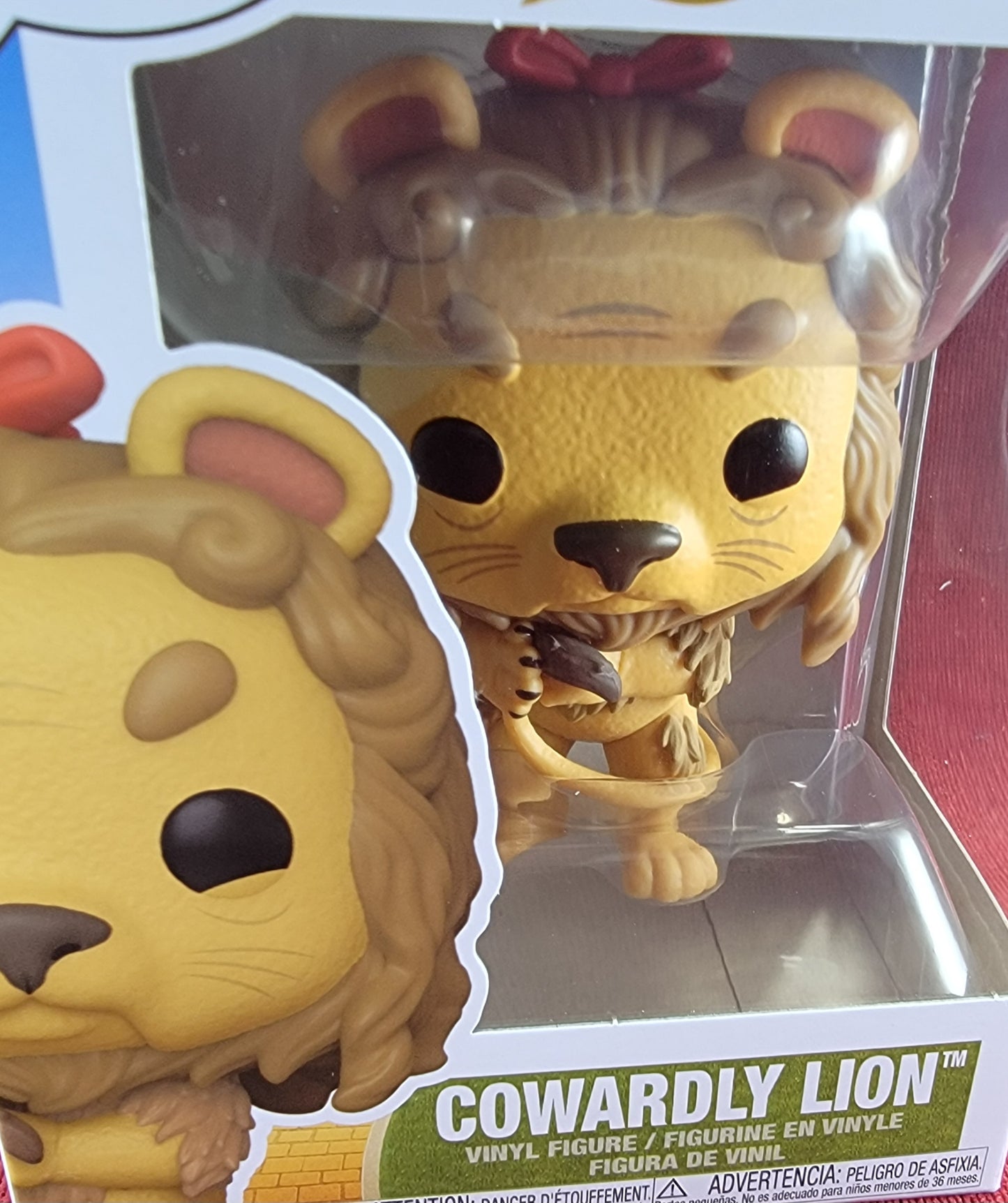 Cowardly lion funko # 1515 (nib)
With pop protector