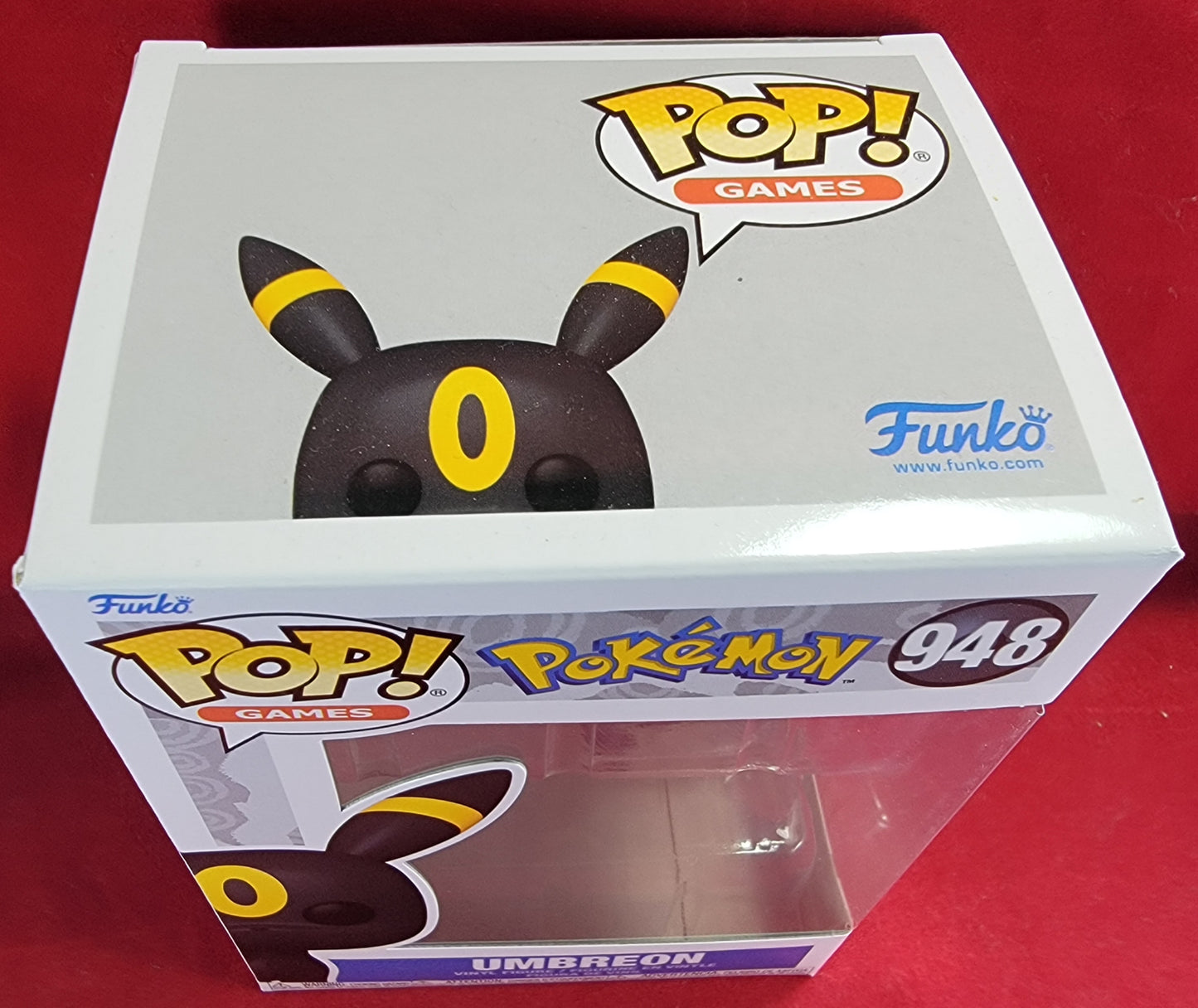 Umbreon funko #948 (nib)
With pop protector