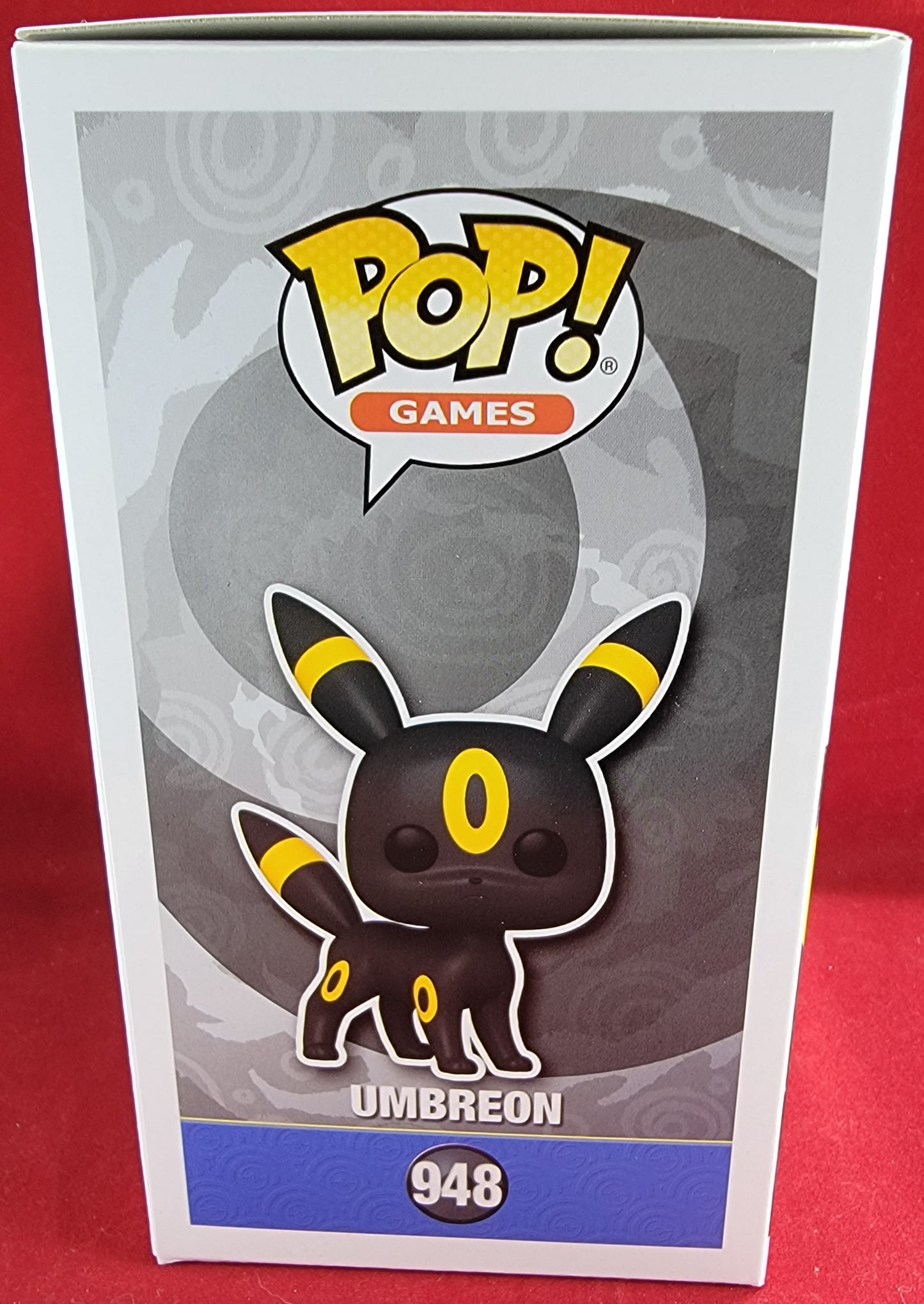 Umbreon funko #948 (nib)
With pop protector