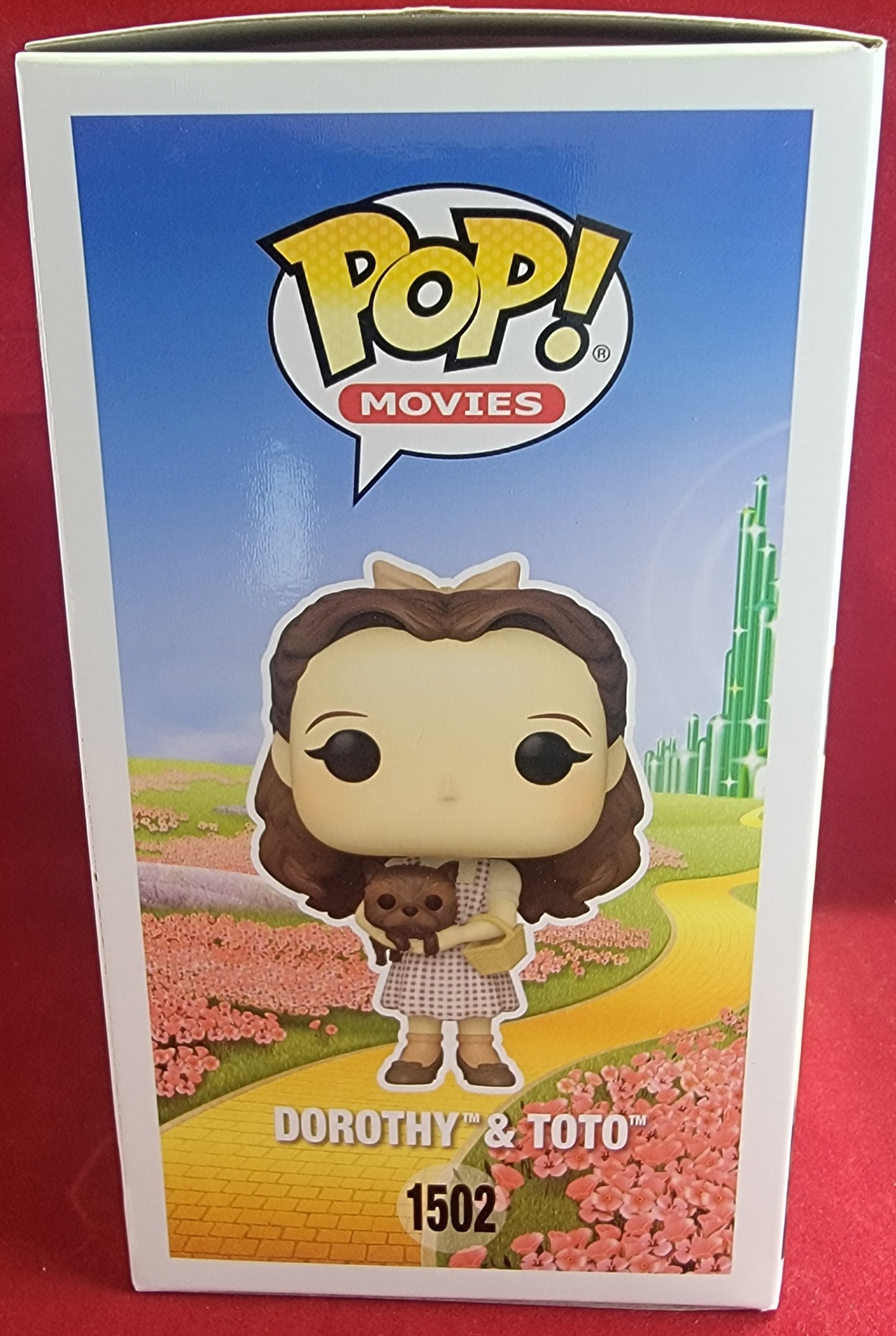 Dorothy & toto funko exclusive # 1502 (nib)
With pop protector