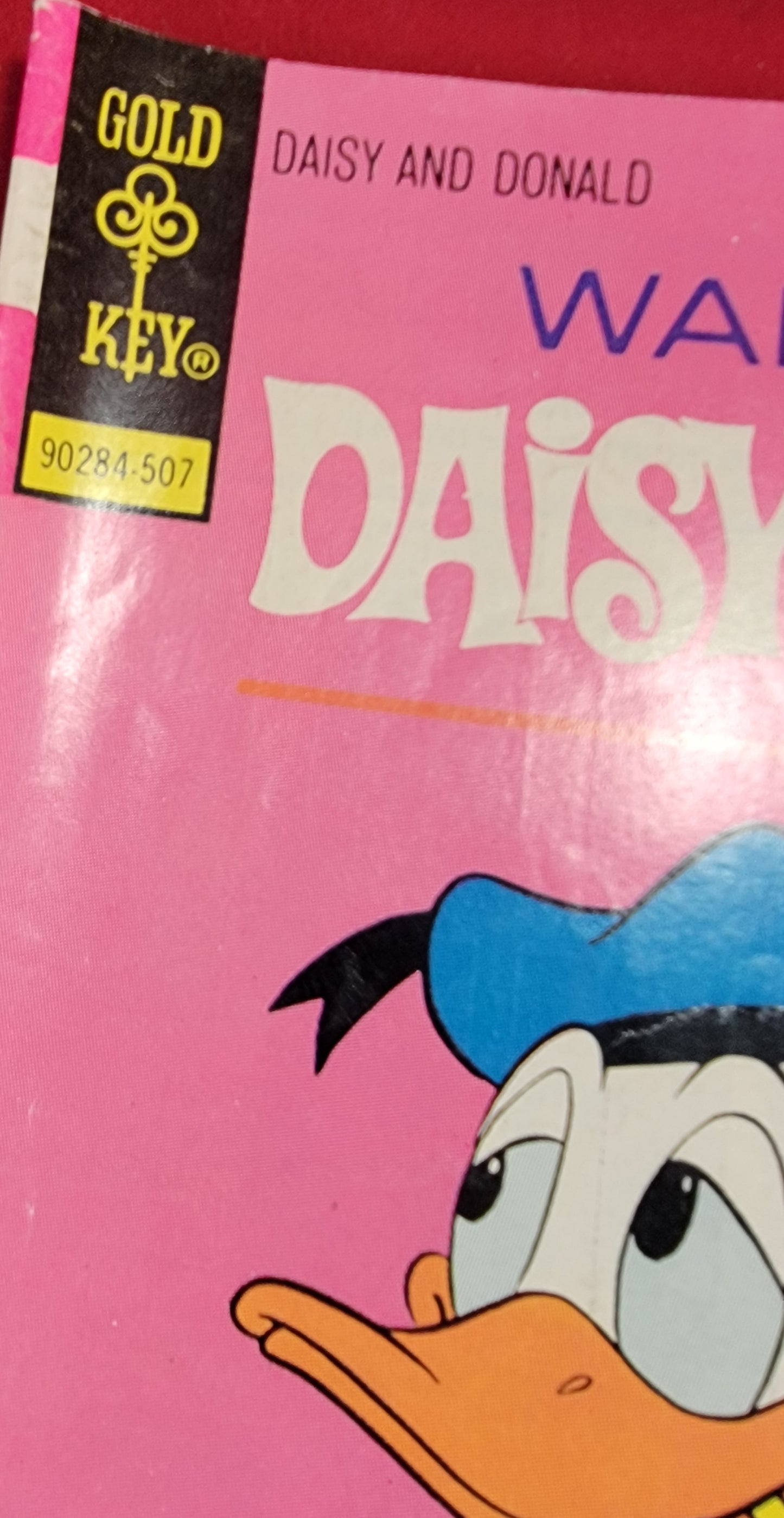 Walt disney no. 11 Daisy and Donald (1975) comic book bagged and boarded