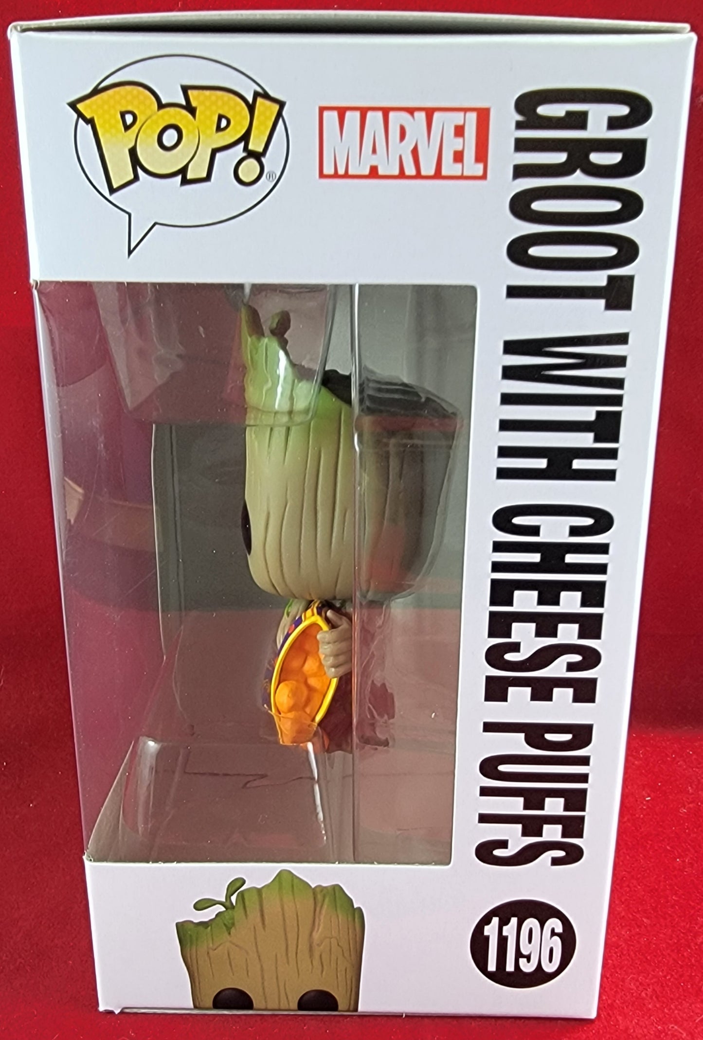 Groot with cheese puffs funko # 1196 (nib)
With pop protector