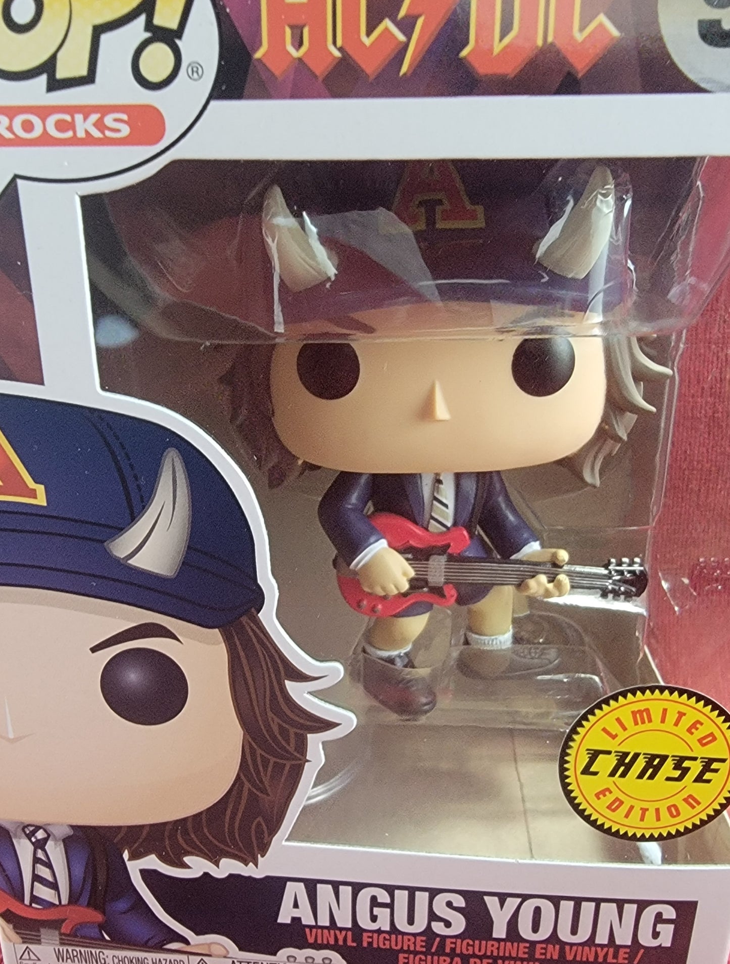 Angus Young Chase funko # 91 (nib)
With pop protector