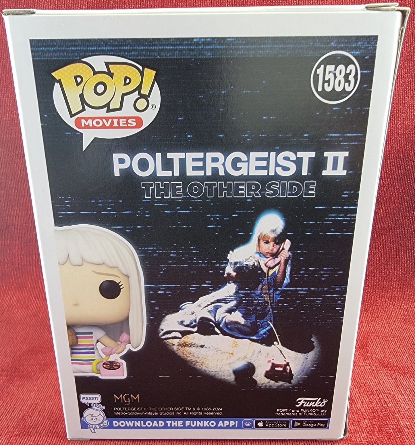 Carol Anne Freeling funko # 1583 (nib)
With pop protector