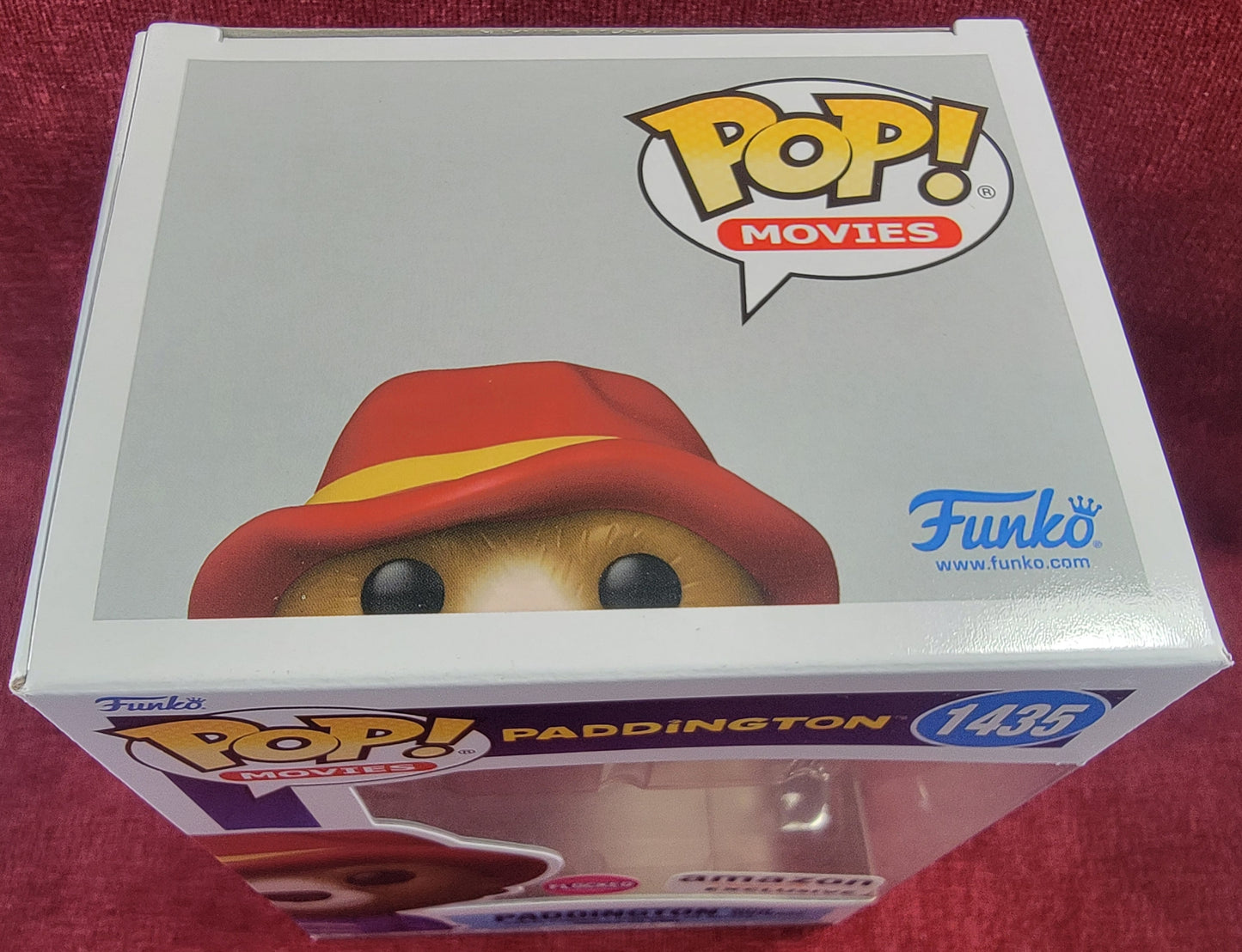 Paddington with suitcase amazon exclusive funko # 1435 (nib)
With pop protector