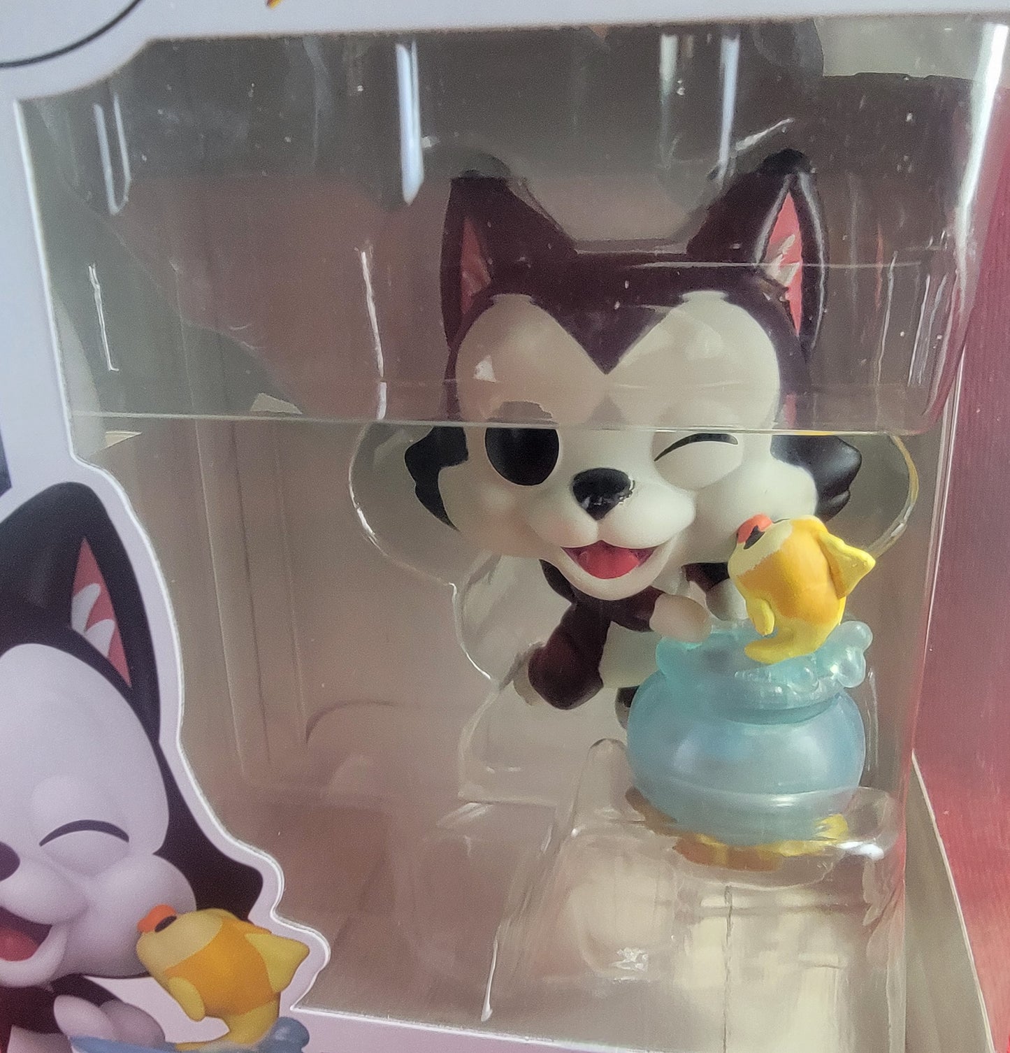 Figaro with cleo funko # 1025 (nib)
With pop protector