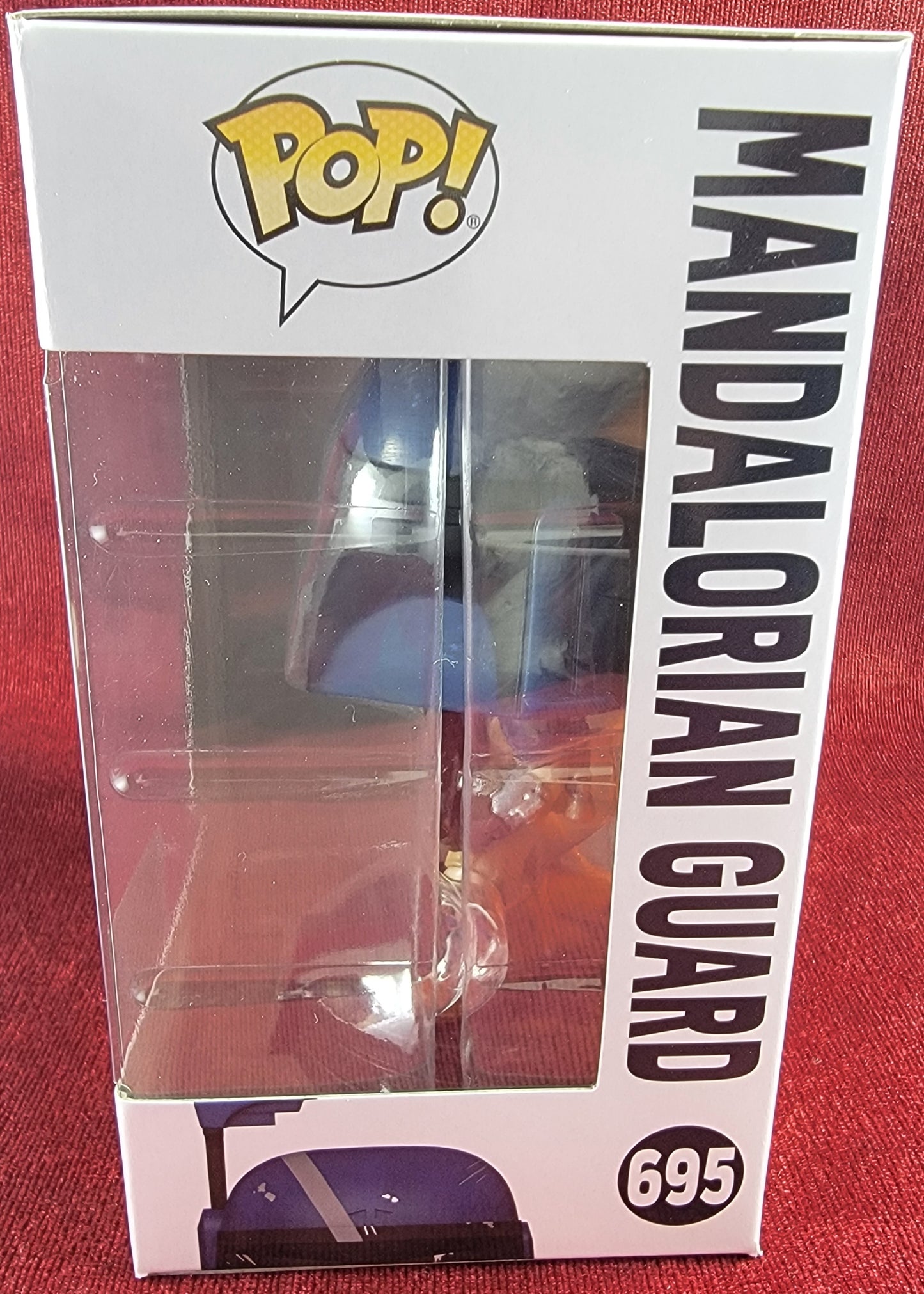 Mandalorian guard entertainment earth exclusive funko # 695 (nib)
With pop protector