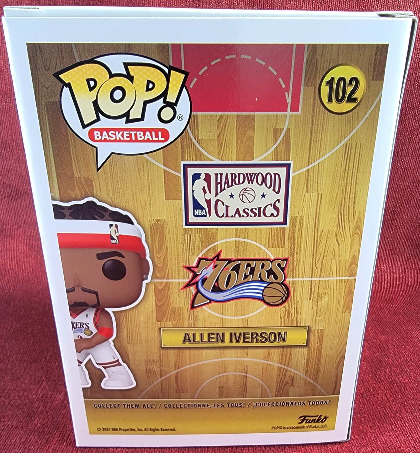 Allen Iverson funko # 102 (nib)
With pop protector