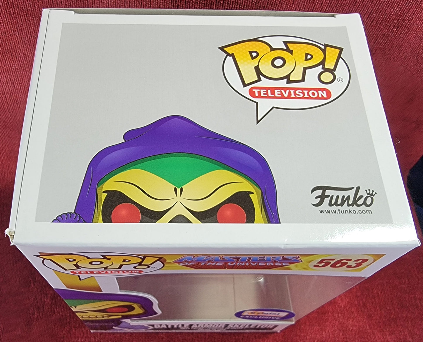 Battle armor skeletor gemini exclusive funko  # 563 (nib)
With pop protector