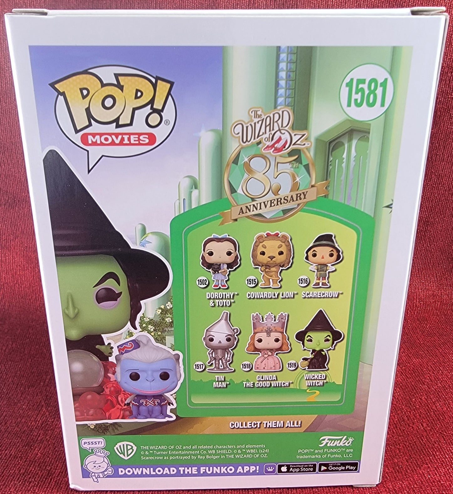 Wicked witch with winged monkey summer convention 2024 # 1581 (nib)
With pop protector