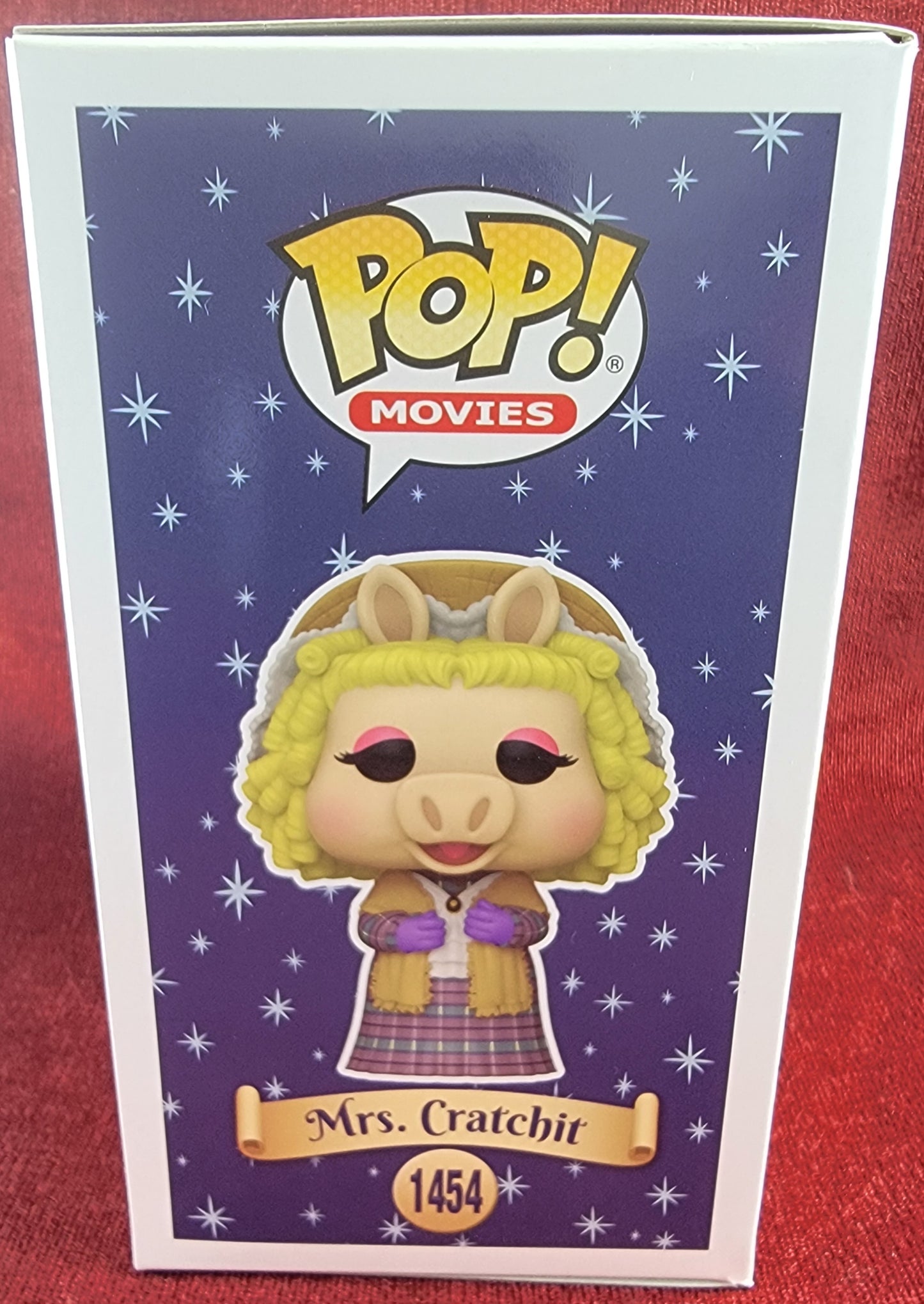 Mrs. Cratchit funko # 1454 (nib)
With pop protector