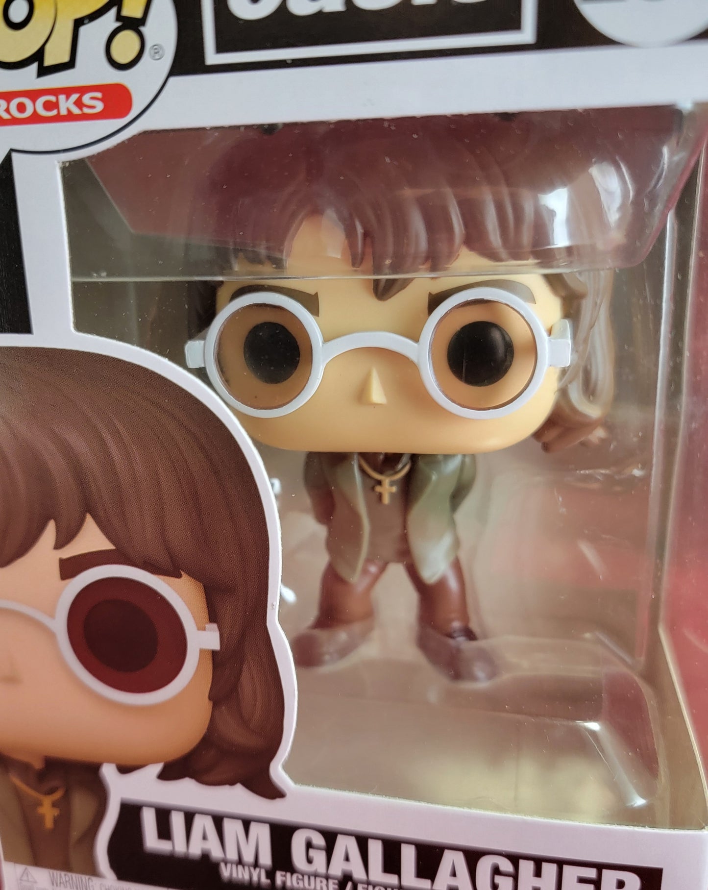 Liam Gallagher funko # 256 (nib)
With pop protector