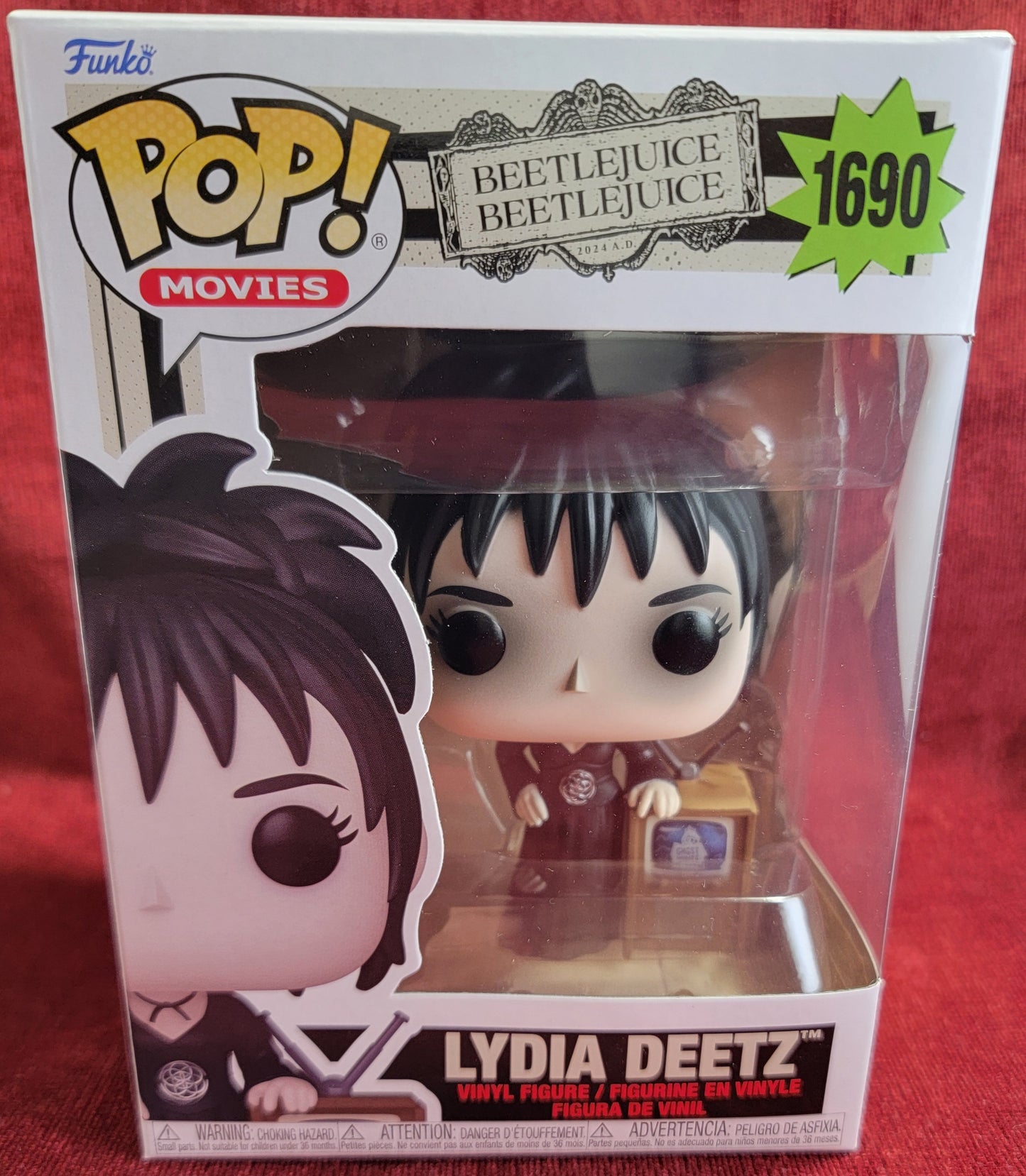 Lydia Deetz funko # 1690 (nib)
With pop protector