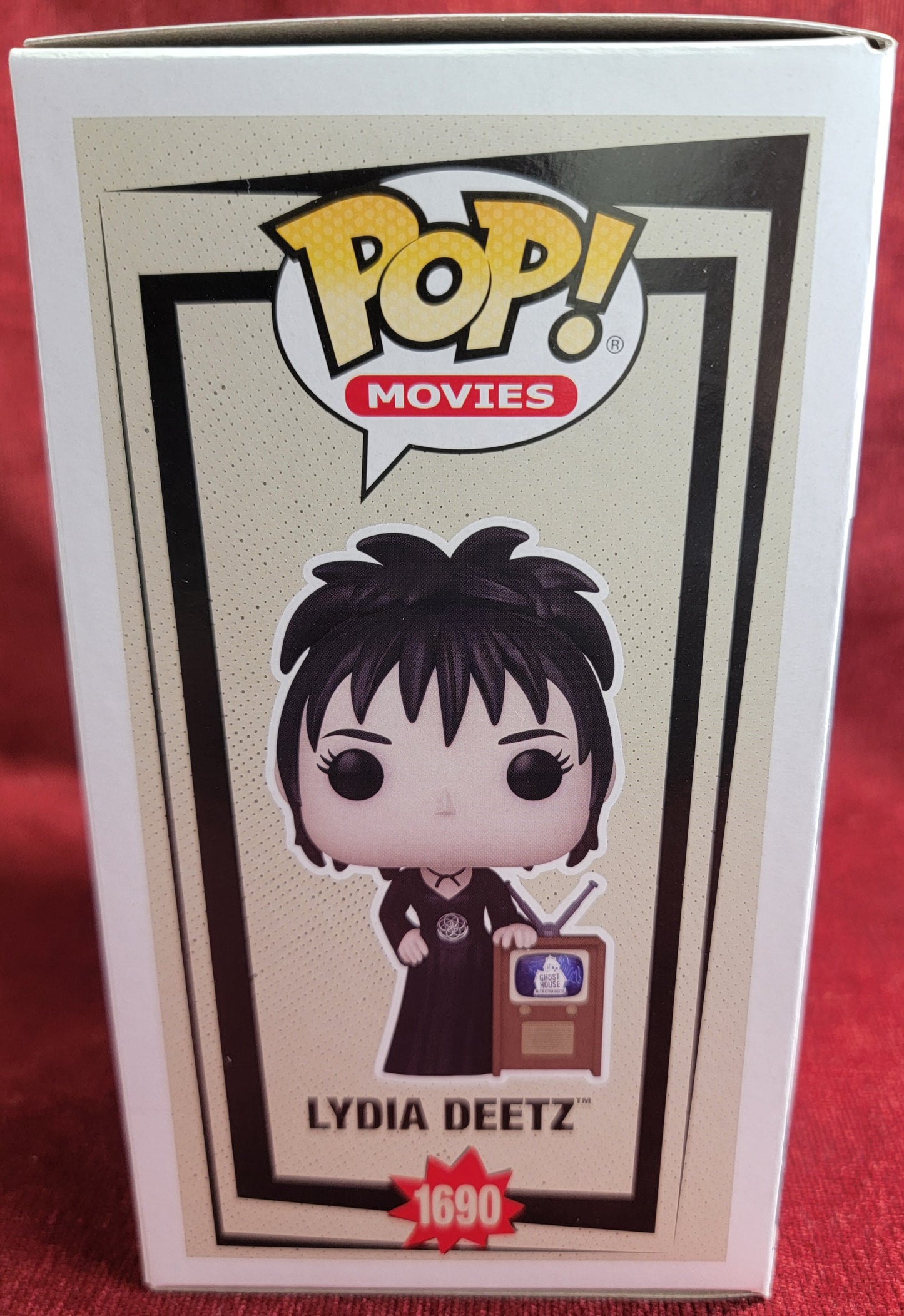 Lydia Deetz funko # 1690 (nib)
With pop protector