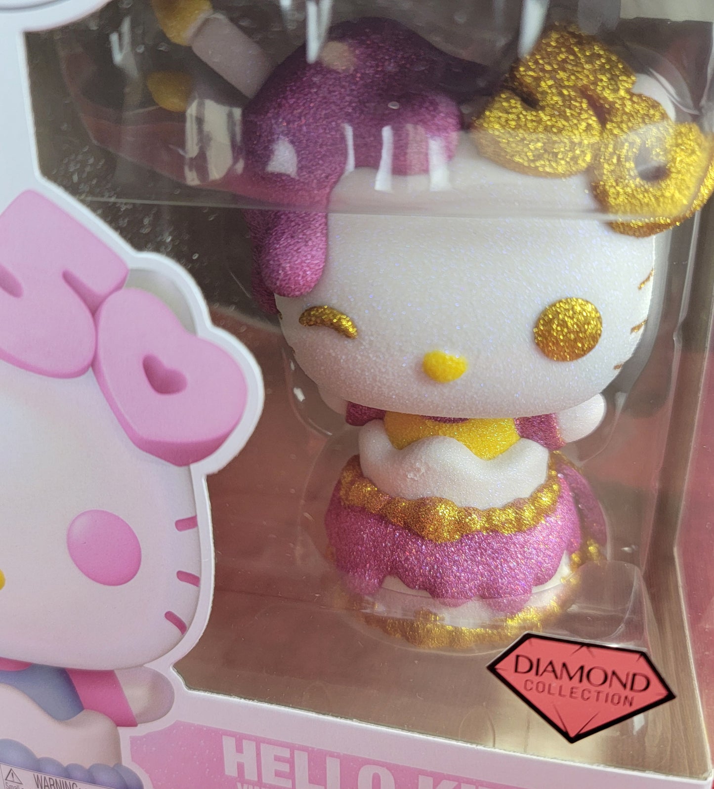 Hello kitty target con exclusive funko # 75 (nib)
With pop protector