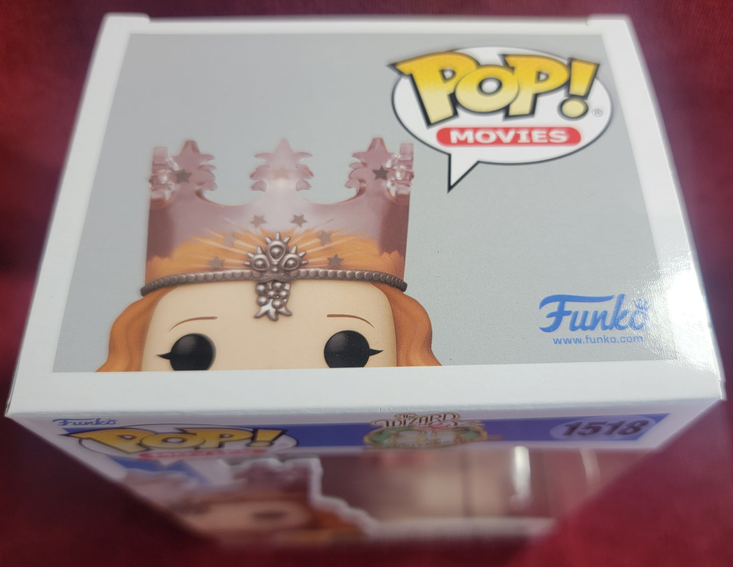 Glinda the good witch funko # 1518 (nib)
With pop protector