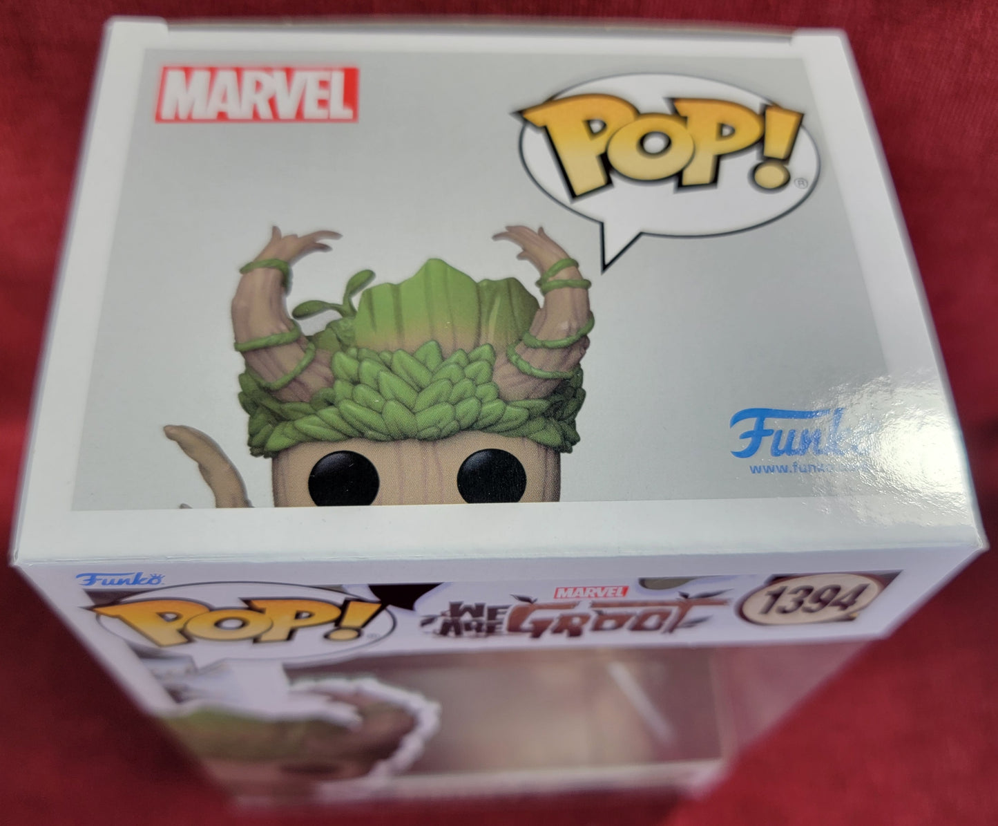 Grogu as loki funko # 1394 (nib)
With pop protector