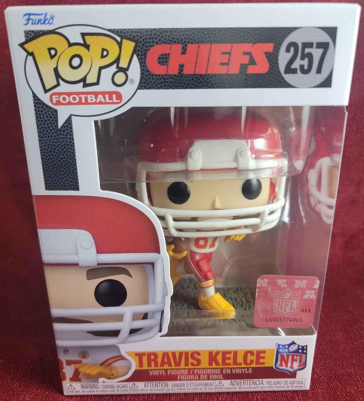 Travis Kelce funko # 257 (nib)
With pop protector