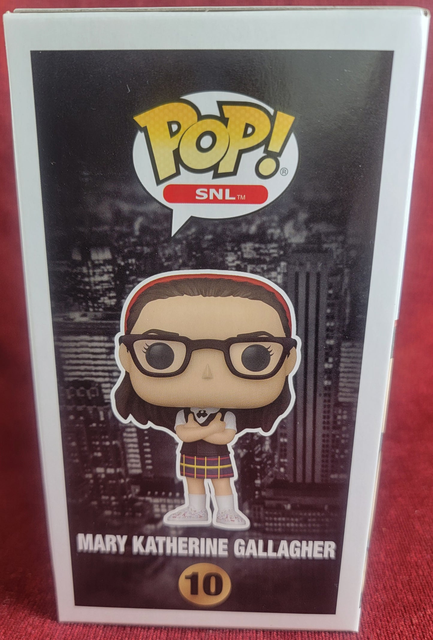 Mary Katherine Gallagher funko # 10 (nib)
With pop protector