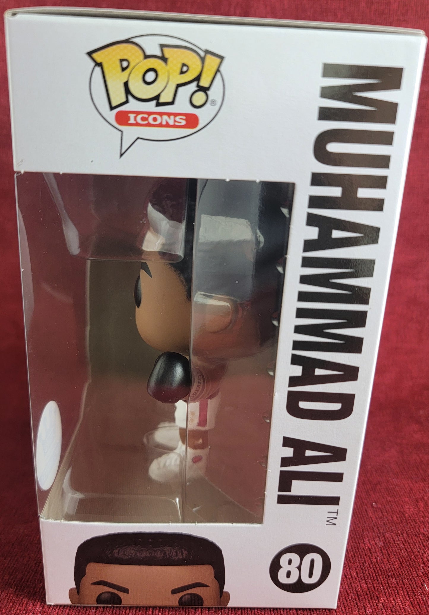 Muhammad Ali funko exclusive # 80 (nib)
With pop protector