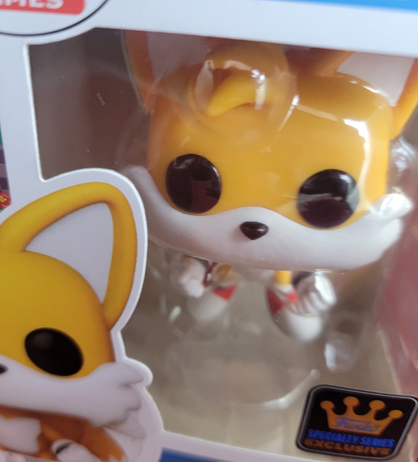 Tails  funko # 978 (nib)
With pop protector