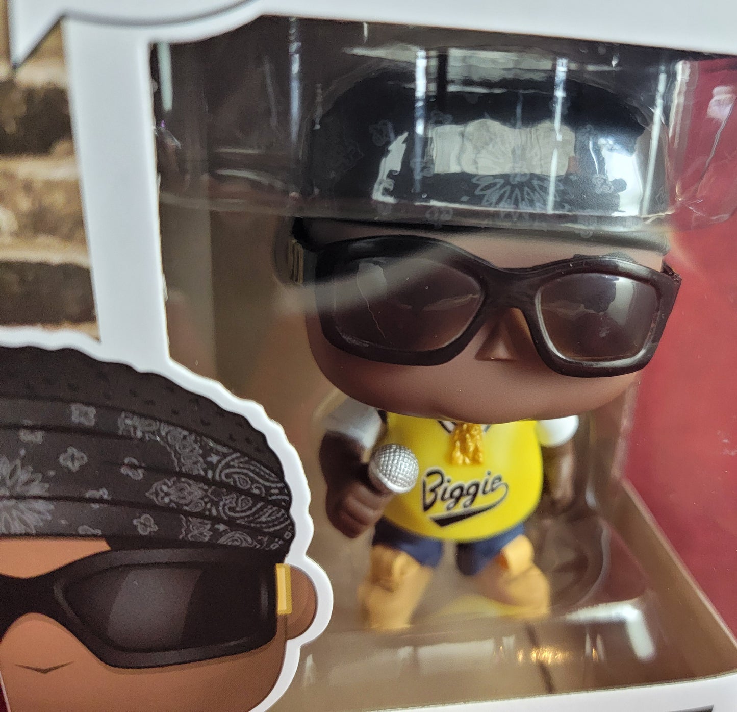 Notorious b.i.g funko (with jersey) # 78 (nib)
With pop protector