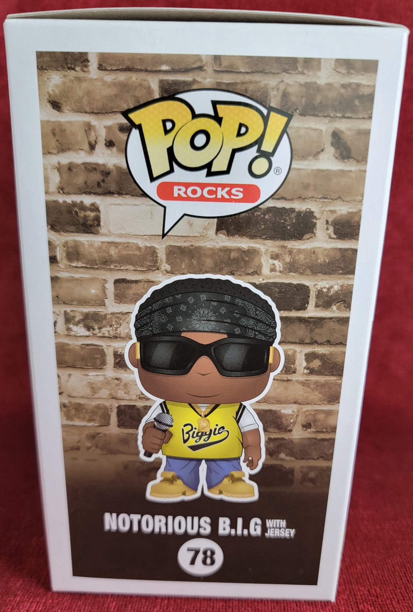 Notorious b.i.g funko (with jersey) # 78 (nib)
With pop protector