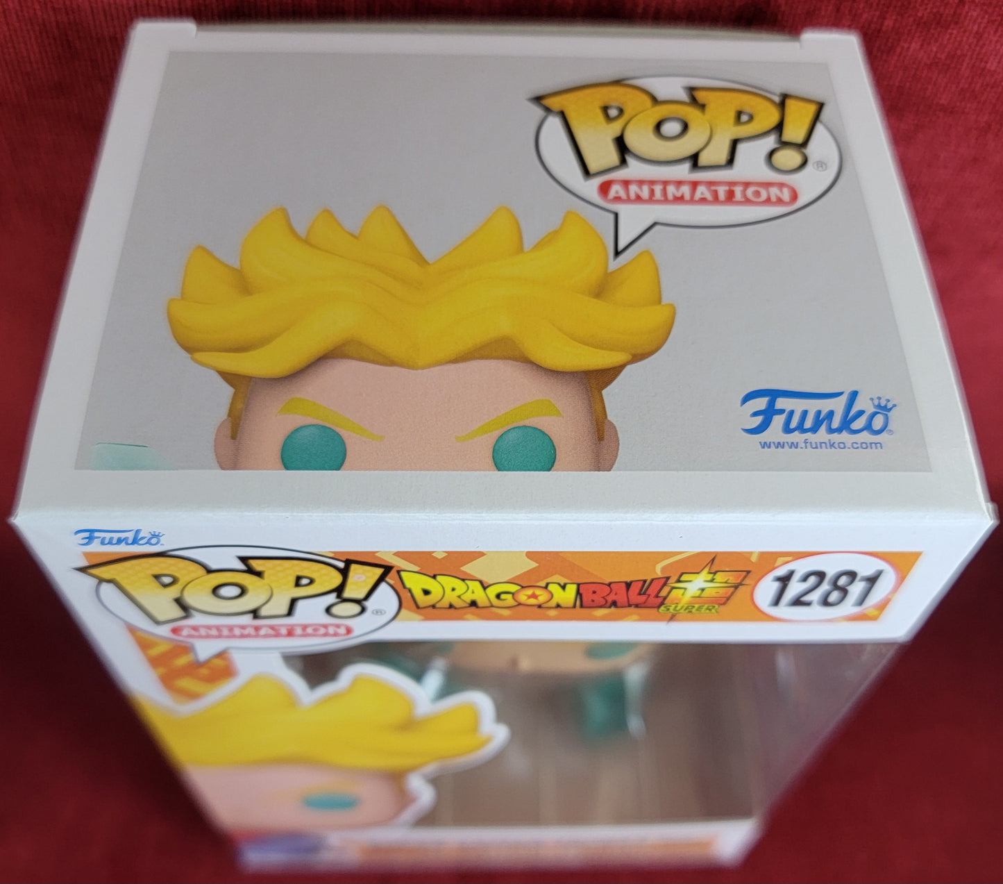 Super saiyan Trunks with swords funko # 1281 (nib)
With pop protector