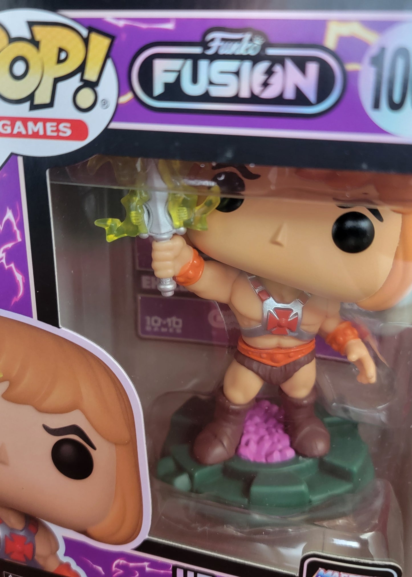 He-man funko # 1006 (nib)
With pop protector