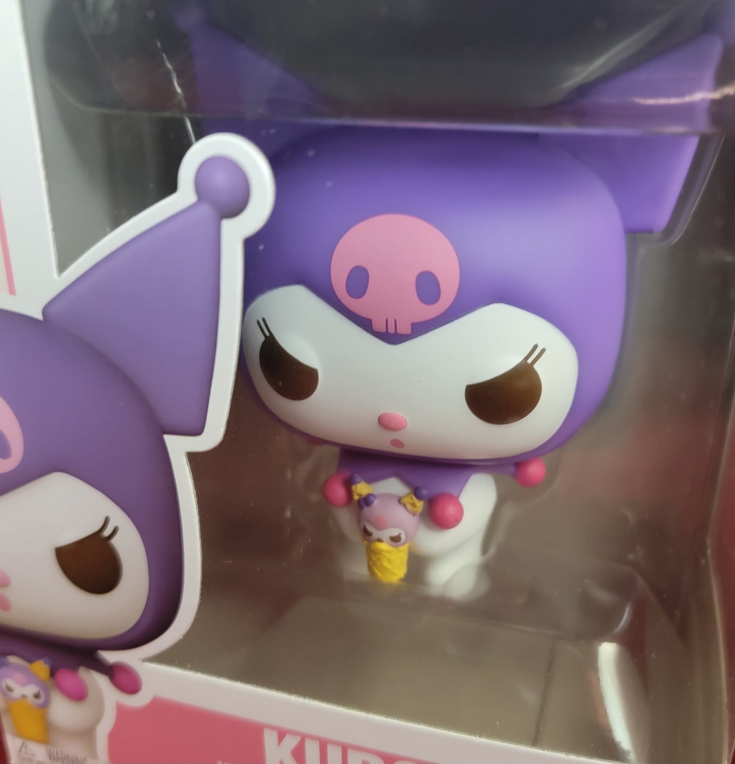 Kuromi funko # 90 (nib)
With pop protector