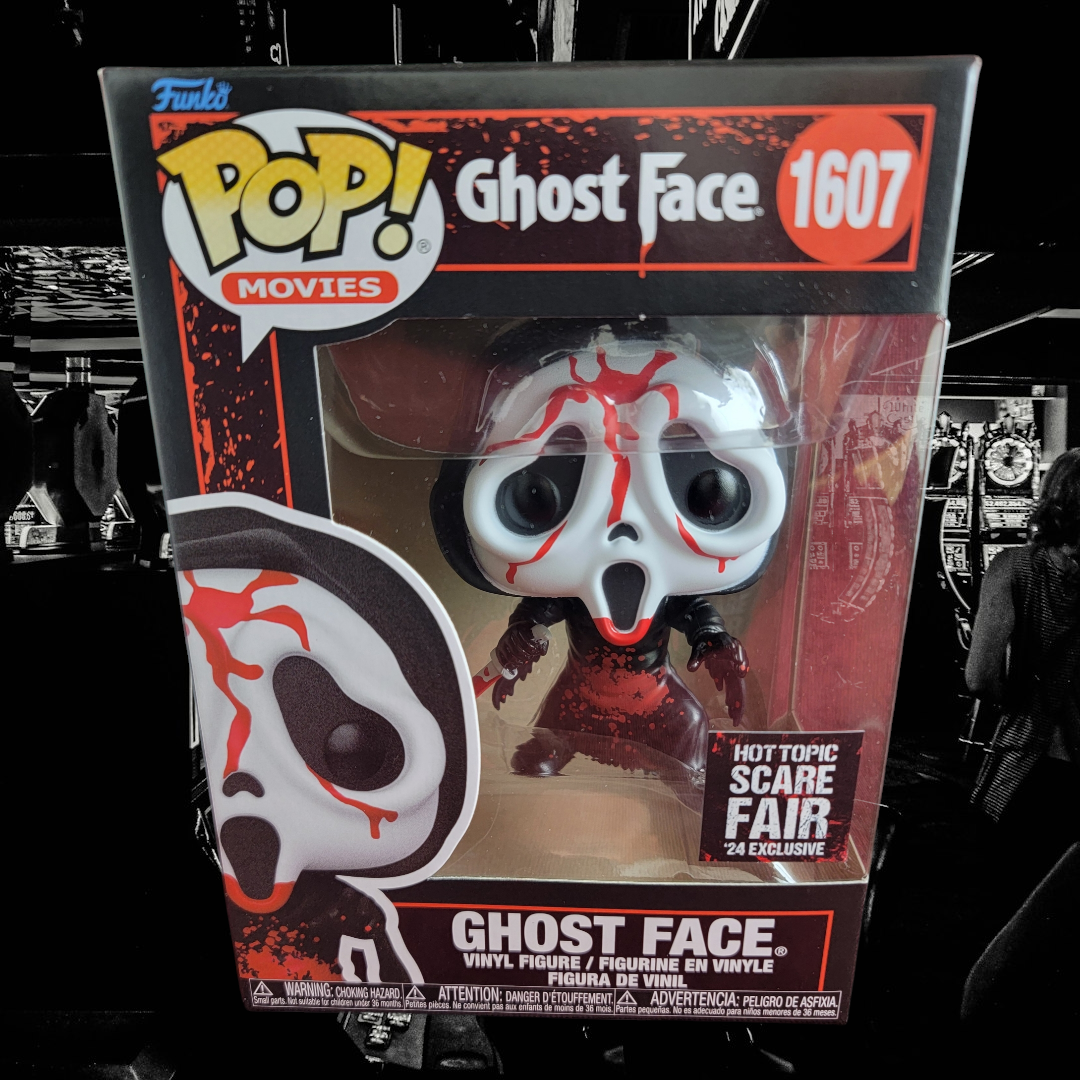 Ghost face hot topic exclusive funko # 1607 (nib) 
With pop protector