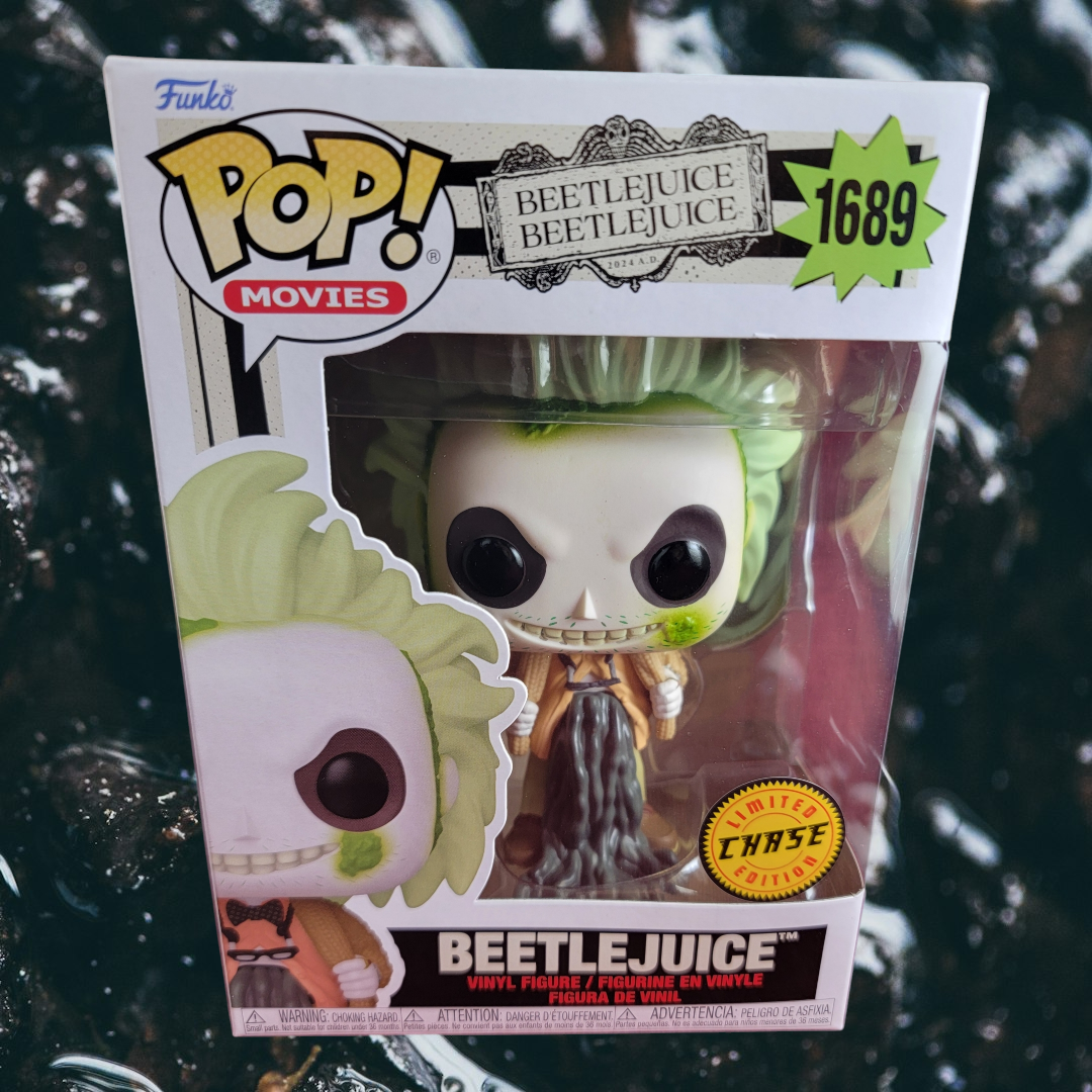 Beetlejuice chase exclusive funko # 1689 (nib)
With pop protector