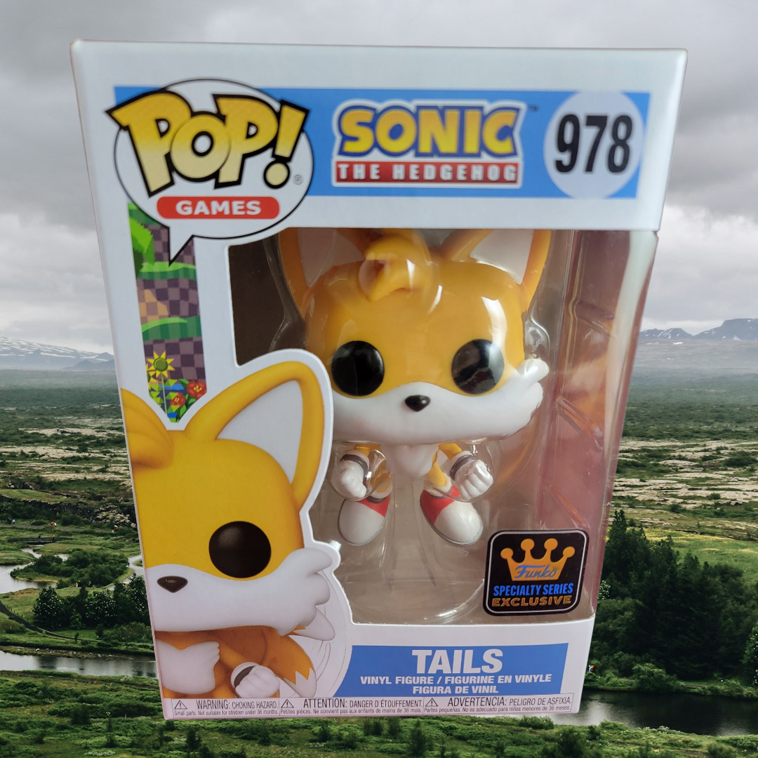 Tails  funko # 978 (nib)
With pop protector