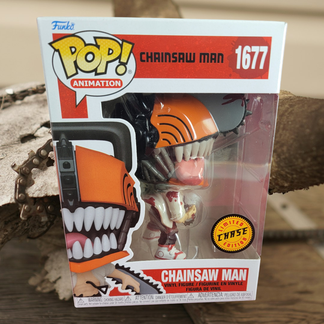 Chainsaw Man chase exclusive funko # 1677 (nib)
With pop protector