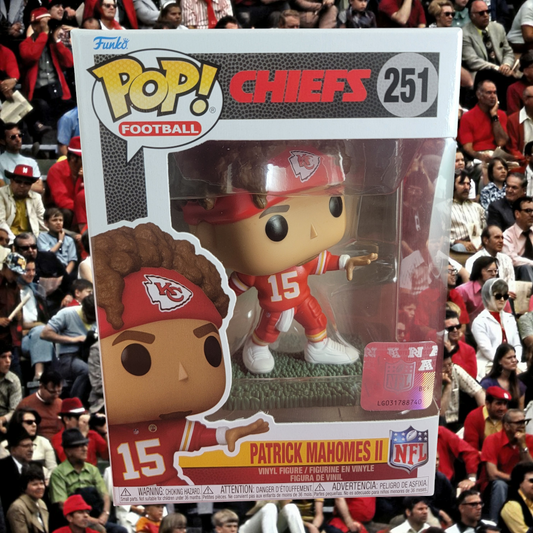 Patrick Mahomes II funko # 251 (nib)
With pop protector