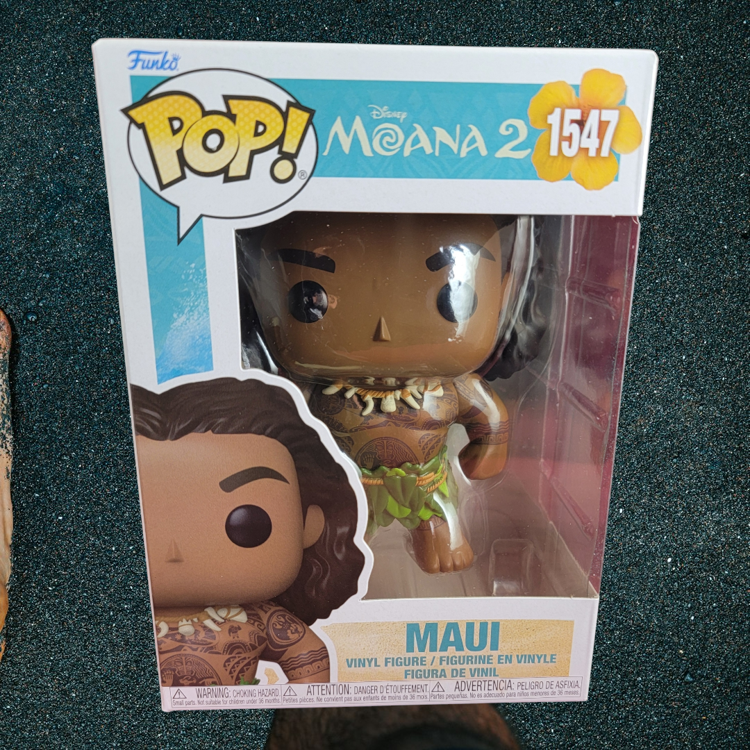 Maui funko # 1547 (nib)
With pop protector