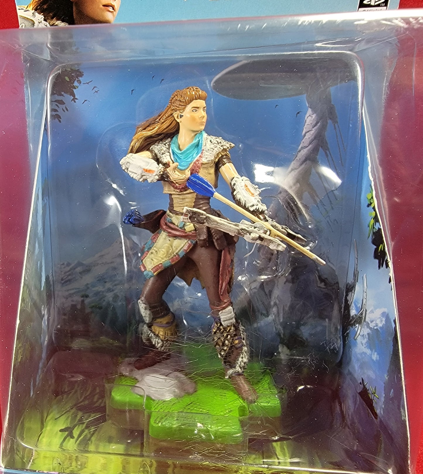 Horizon zero down aloy figure (nib)