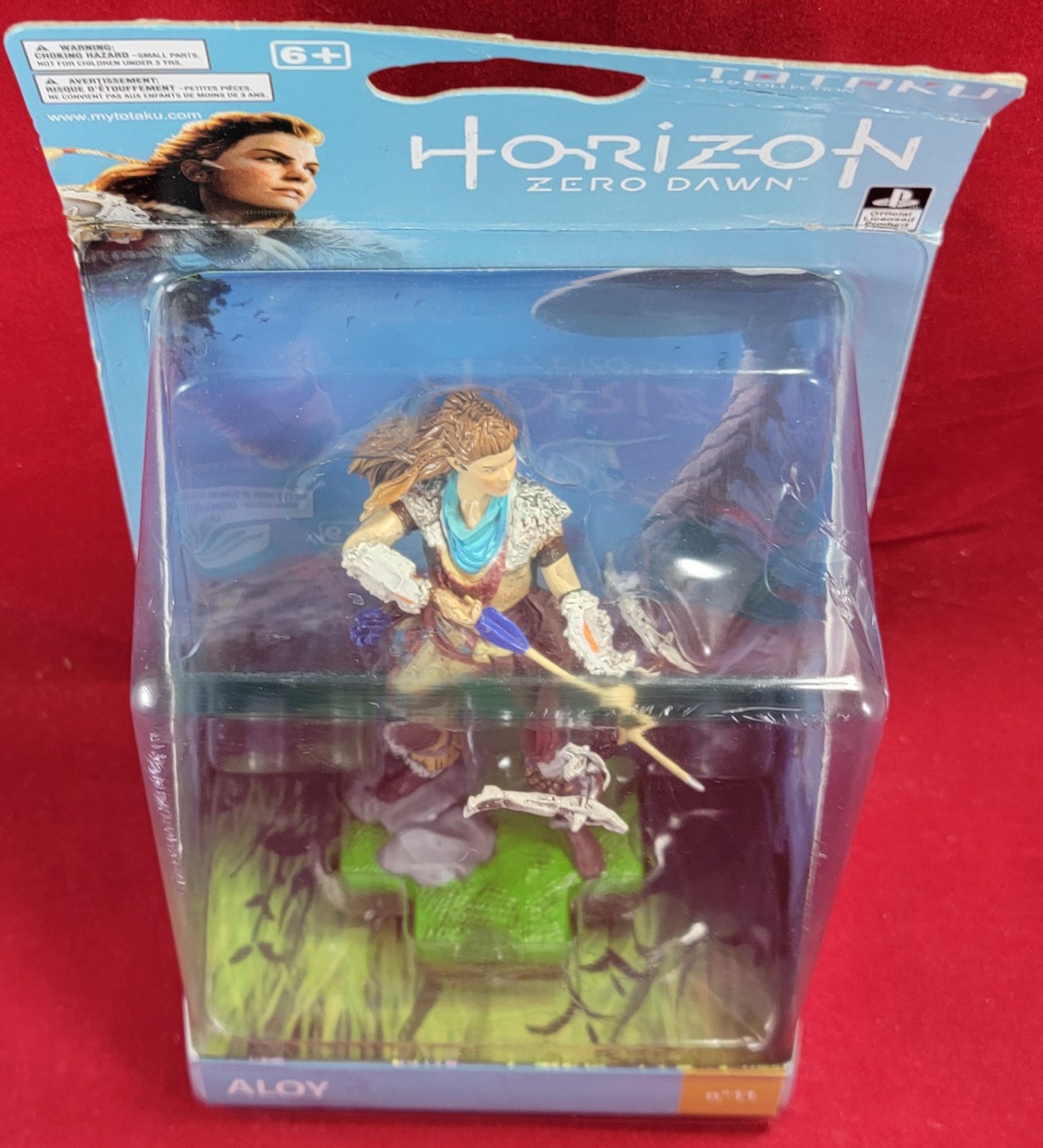 Horizon zero down aloy figure (nib)