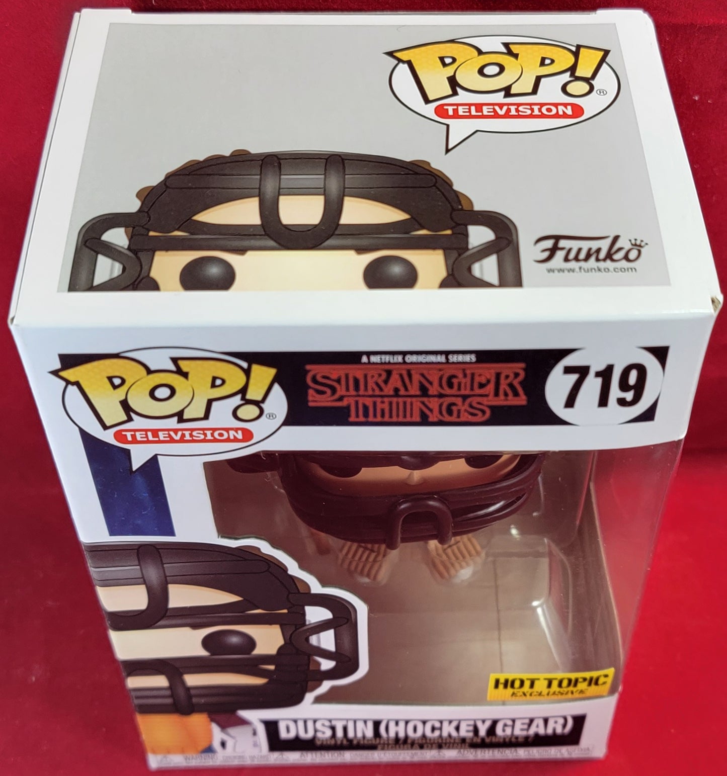 Dustin (hockey gear) hot topic exclusive funko # 719 (nib)