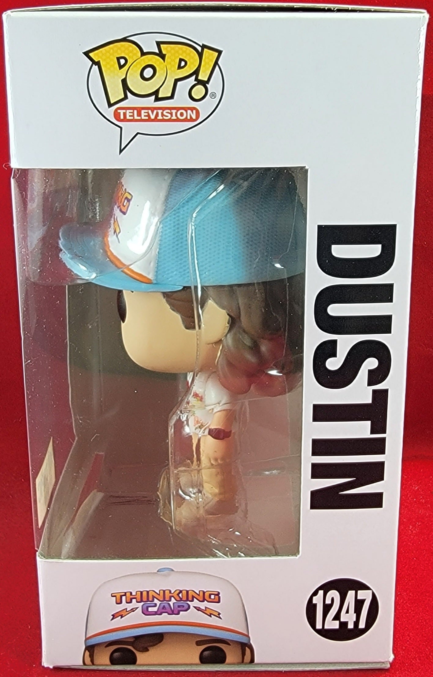 Dustin hot topic exclusive funko # 1247 (nib)