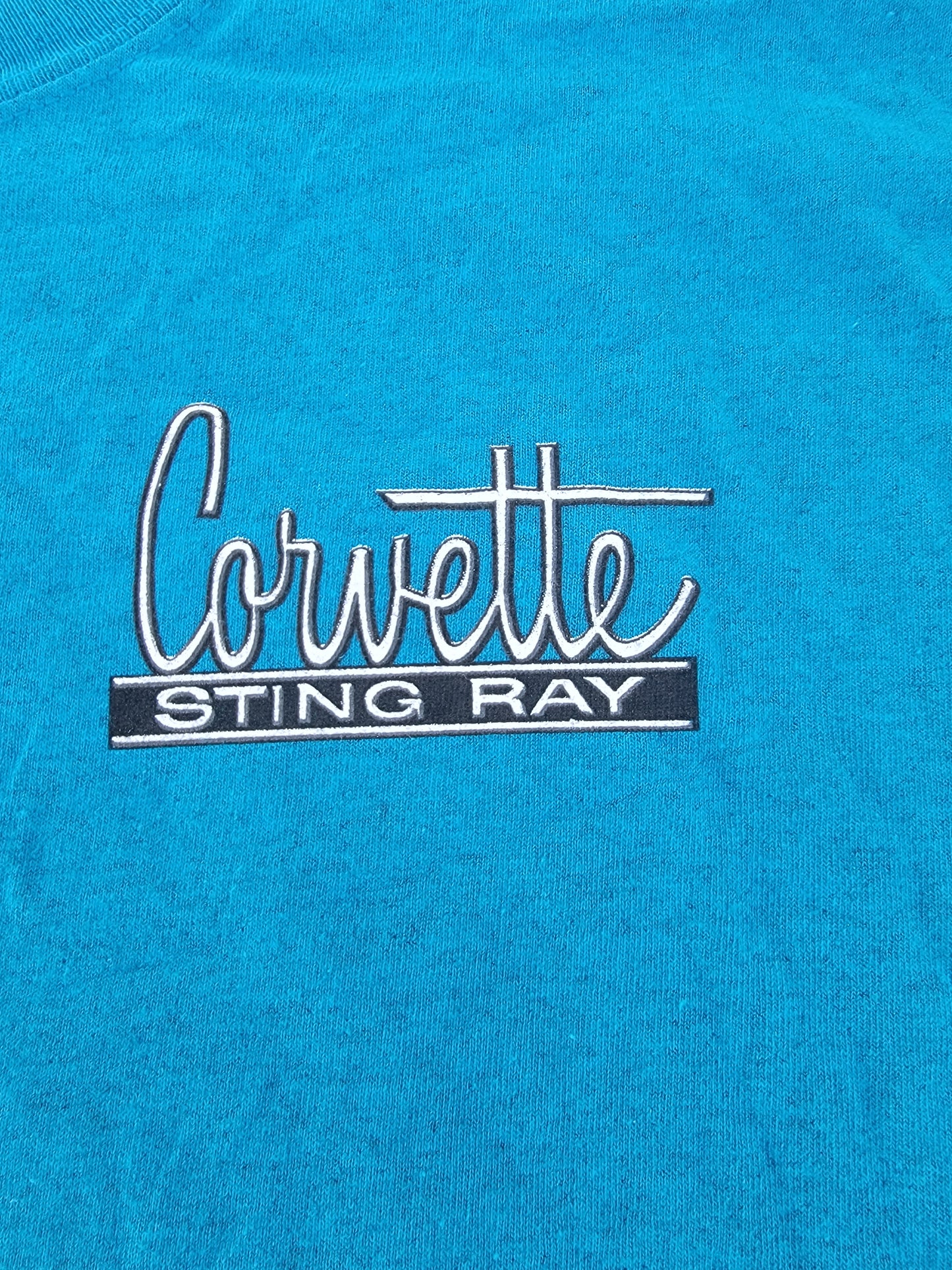 Brand new corvette sting ray large t-shirt
brand new blue corvette stingray large t-shirt. shirt has three angles of silver stingray on the back. t-shirt is in near perfect condition.