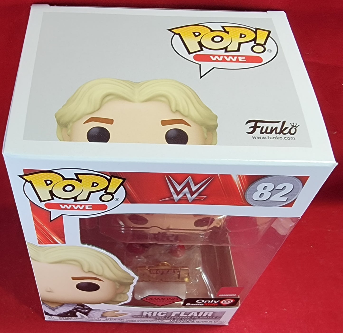 Ric flair gamestop exclusive funko # 82 (nib)
brand new diamond exclusive ric from wwe. pop has ric in black, grey, white with belt on shoulder. pop is in near perfect condition and will be shipped in a compatible pop protector.