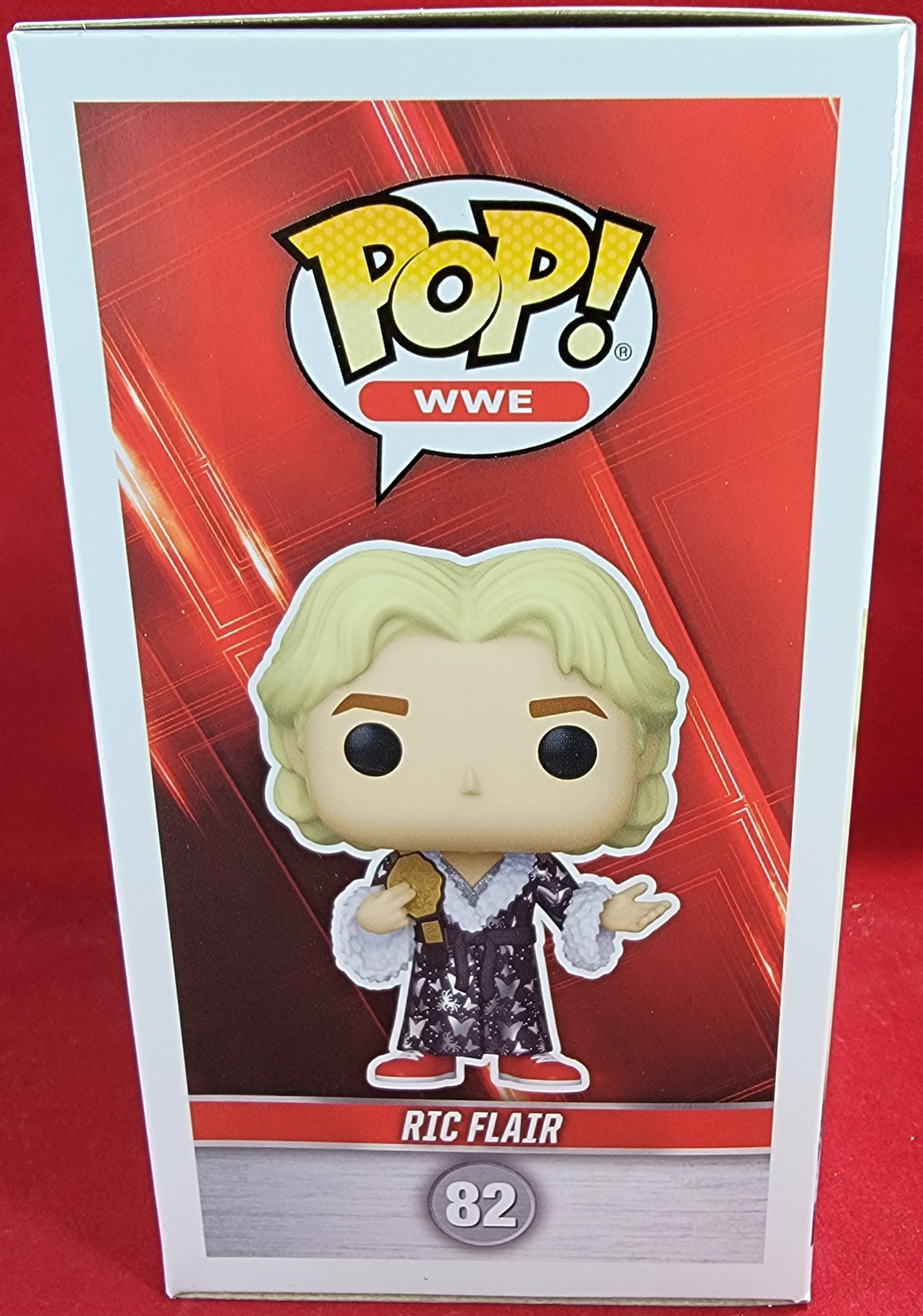Ric flair gamestop exclusive funko # 82 (nib)
brand new diamond exclusive ric from wwe. pop has ric in black, grey, white with belt on shoulder. pop is in near perfect condition and will be shipped in a compatible pop protector.