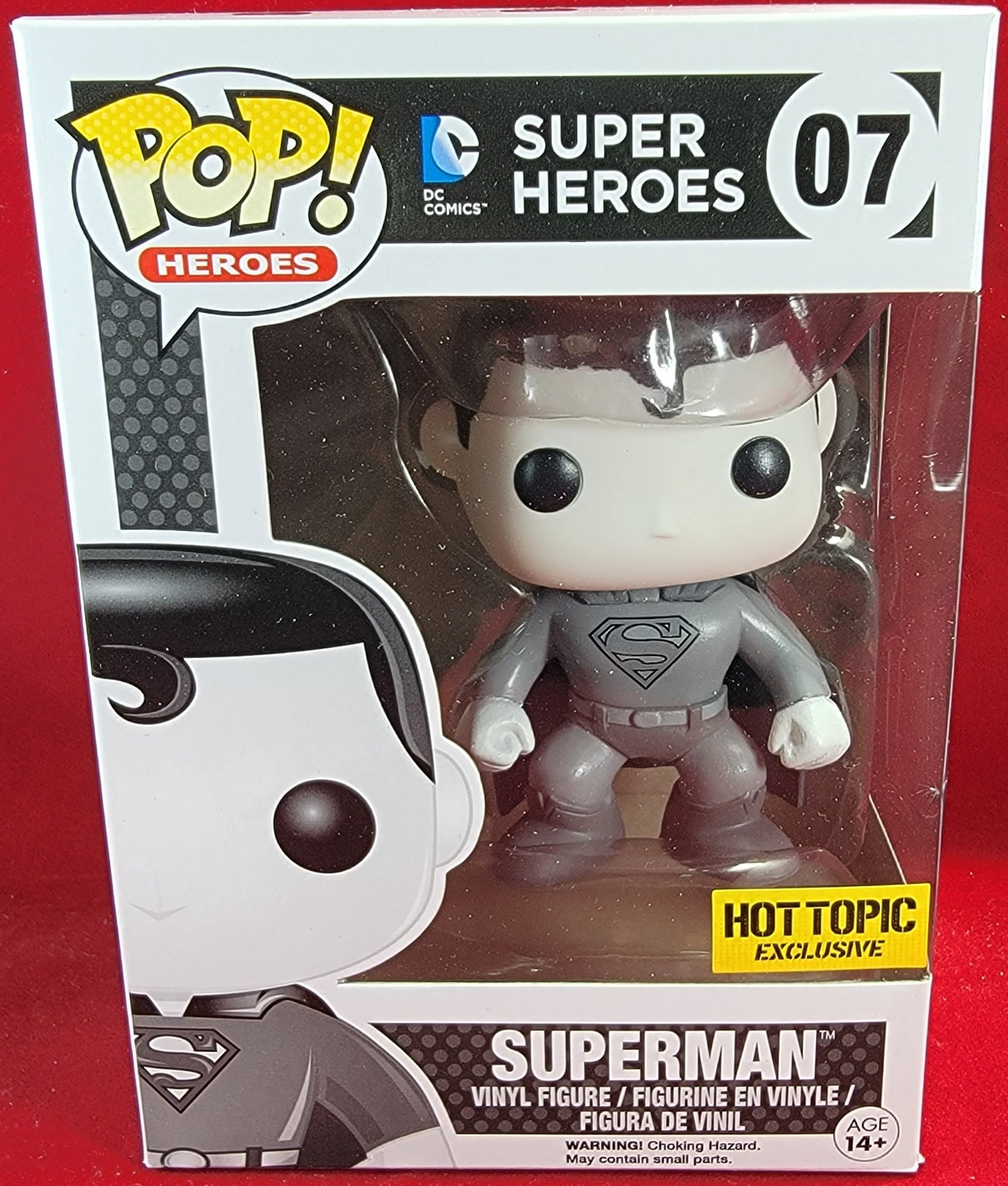 Brand new Superman Hot topic exclusive funko # 07 (nib)
brand new superman pop black and gray. pop has lite scratches on the plastic and a small dent front plastic corner. pop Will be shipped in a compatible pop protector.