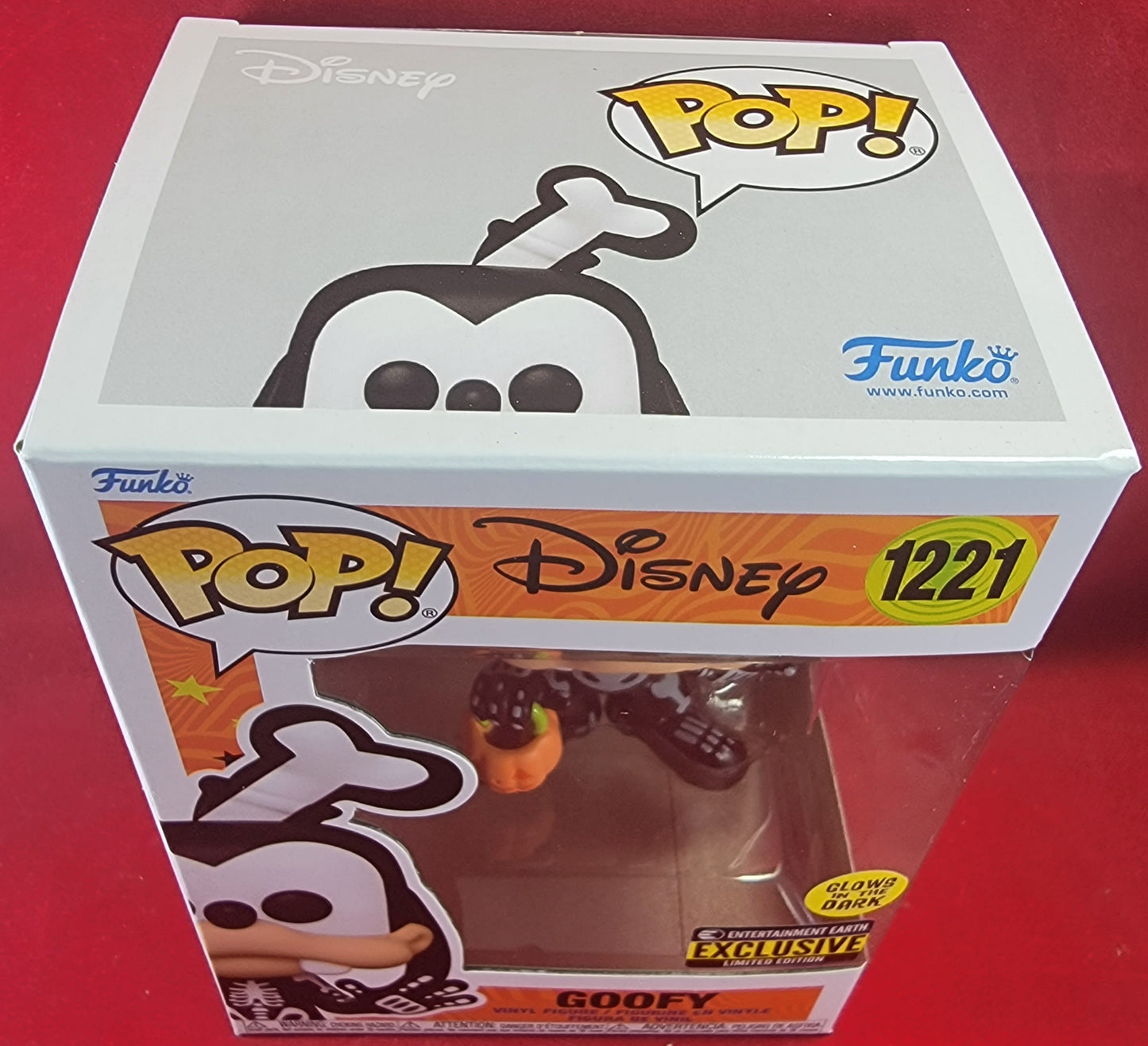 Goofy entertainment earth exclusive funko # 1221 (nib)
brand new Glow-in-the-dark goofy funko pop. pop has goofy in skeleton costume with jack-o-lantern in hand. pop has lite scratches on the plastic and will be shipped in a compatible pop protector.