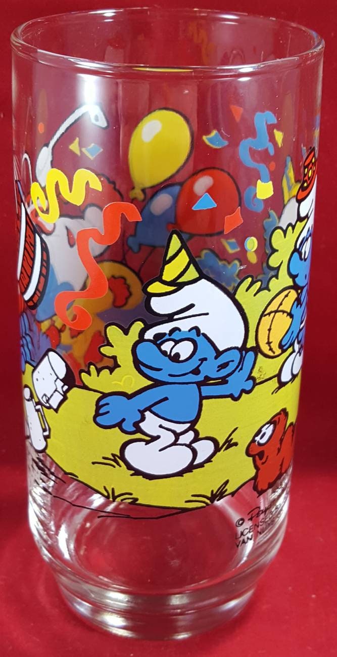 Clumsy smurf Hardees 12 ounce glass