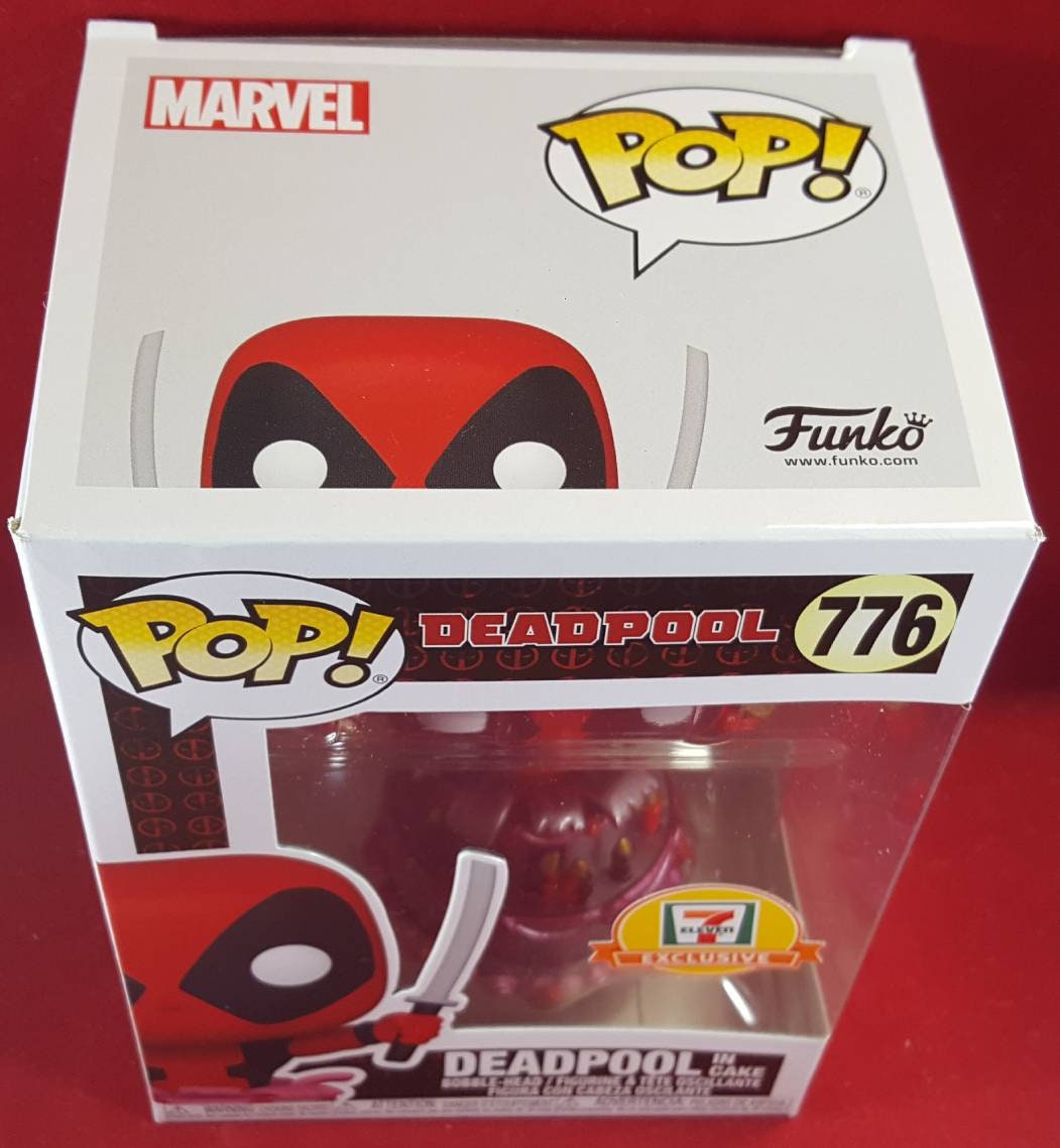 Deadpool  7 11 exclusive funko # 776 metallic cake (nib)